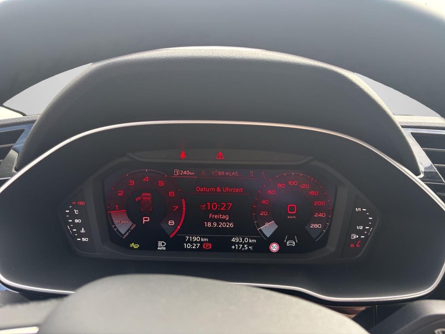 Bild über Audi Q3 TFSI 110 kW S tronic - für weitere Informationen kontaktieren Sie den Audi Partner