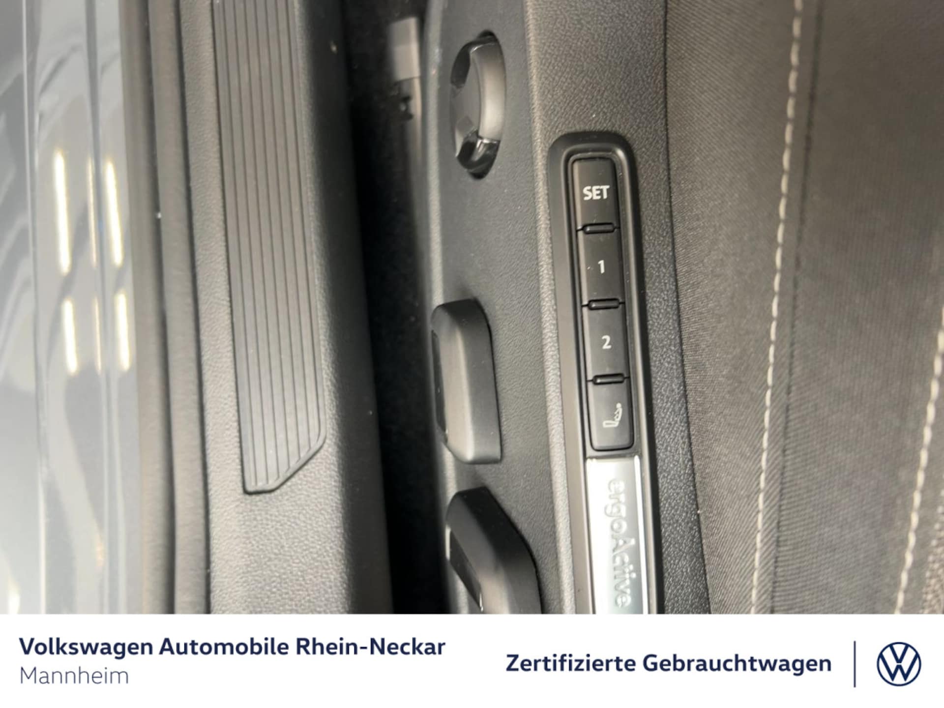 Volkswagen Golf Style