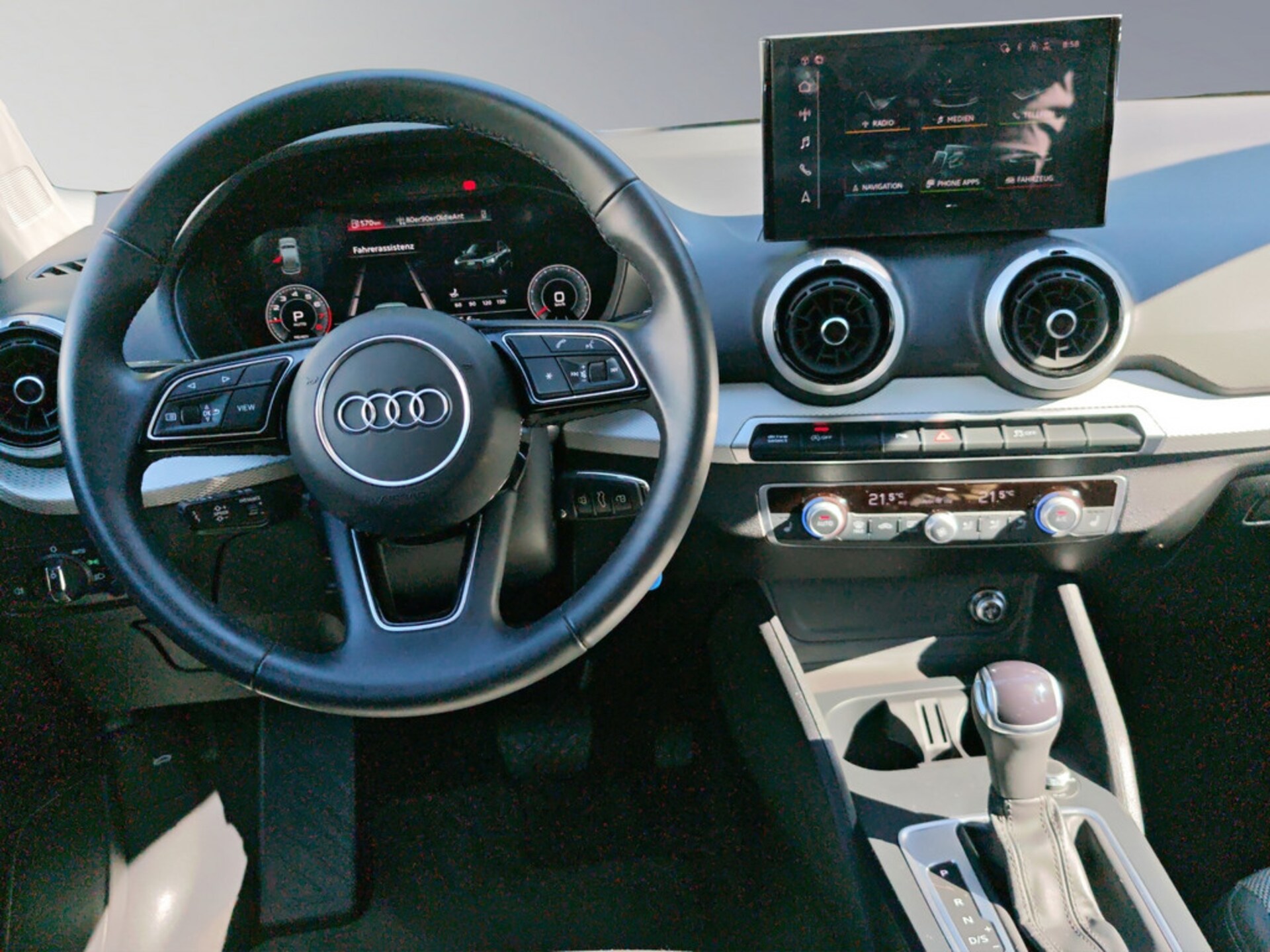 Audi Q2 S line