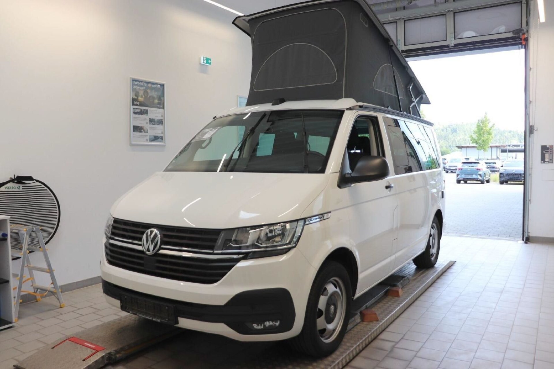 Volkswagen T6.1 California Beach