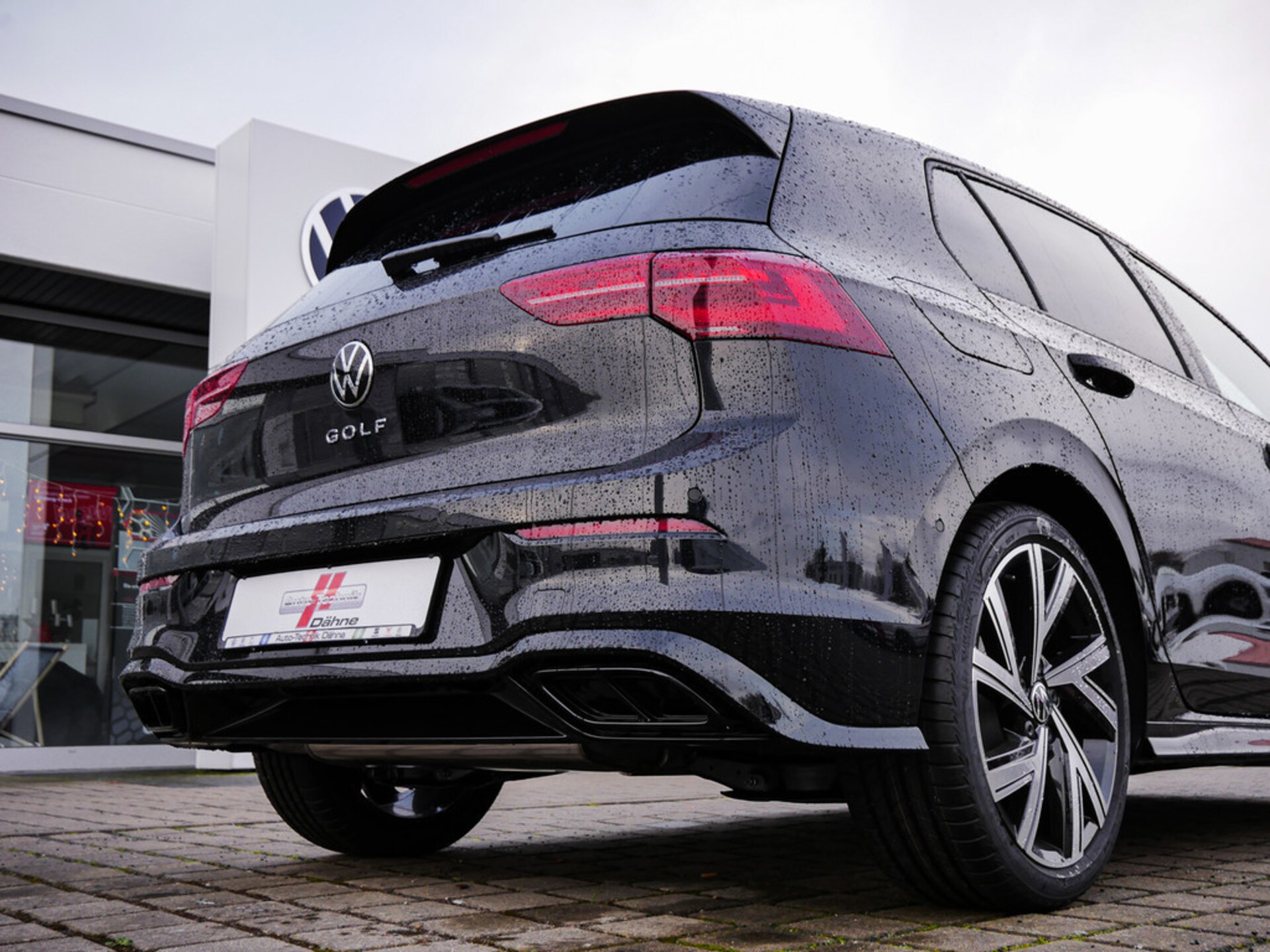 Volkswagen Golf R-Line
