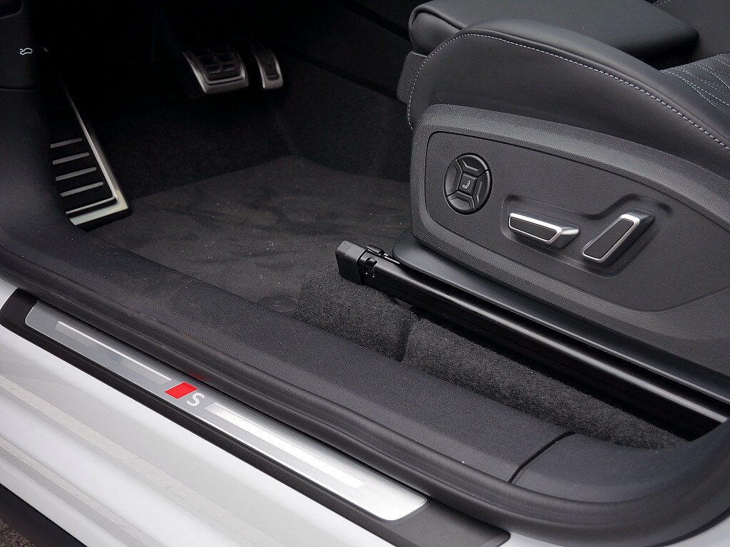 Image about Audi SQ6 Sportback e-tron e-tron