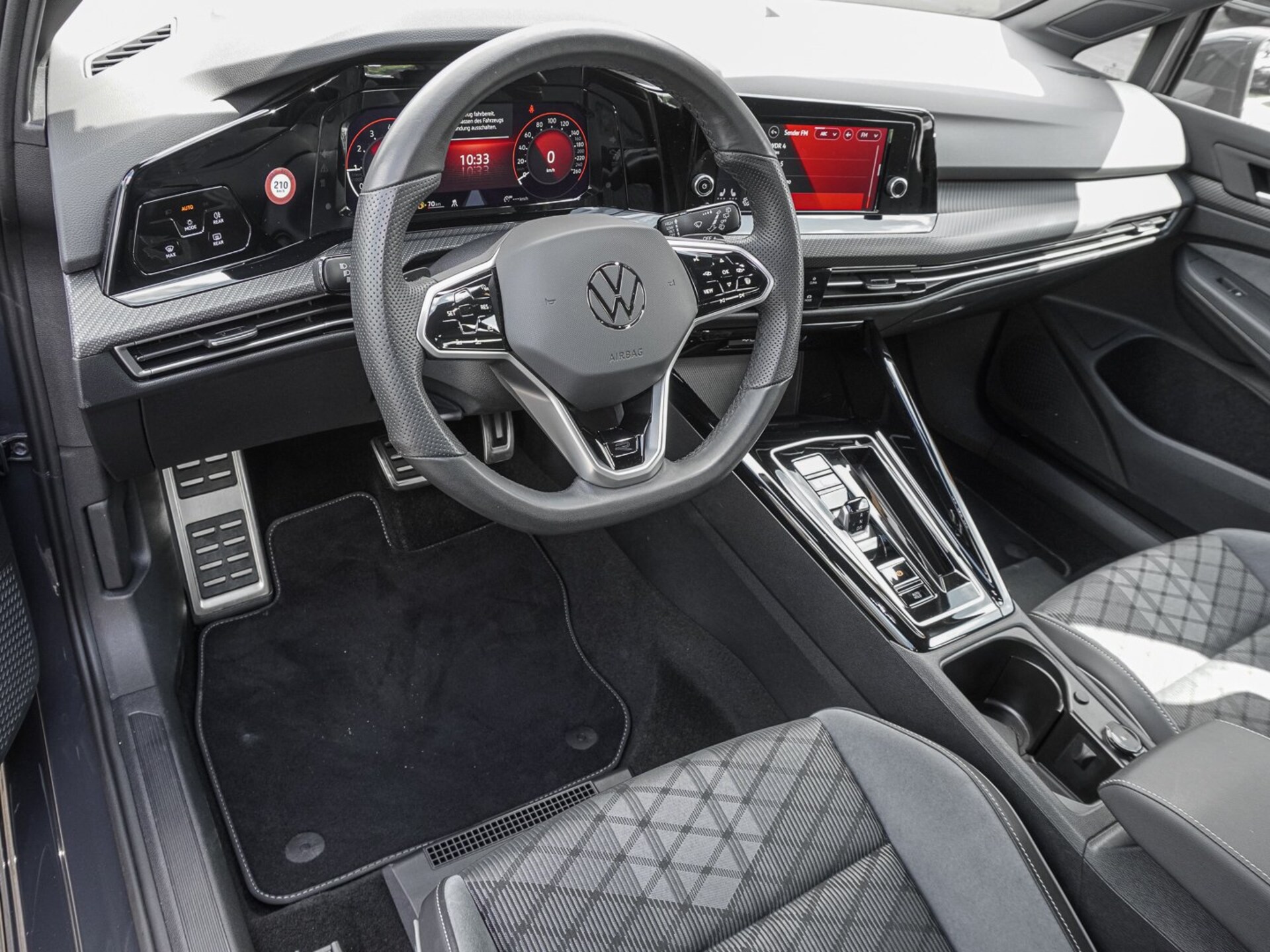 Volkswagen Golf R-Line