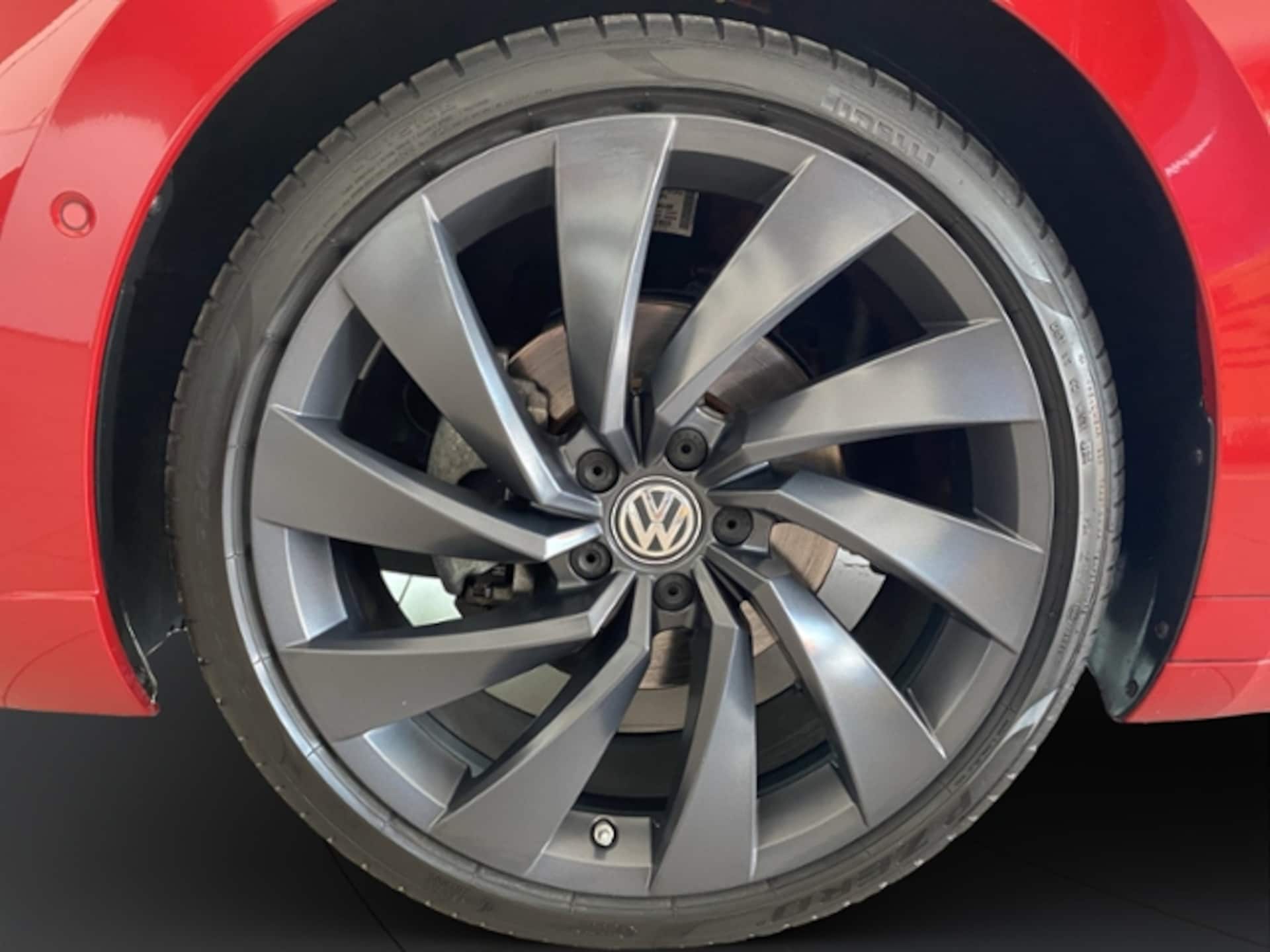 Volkswagen Arteon R-Line