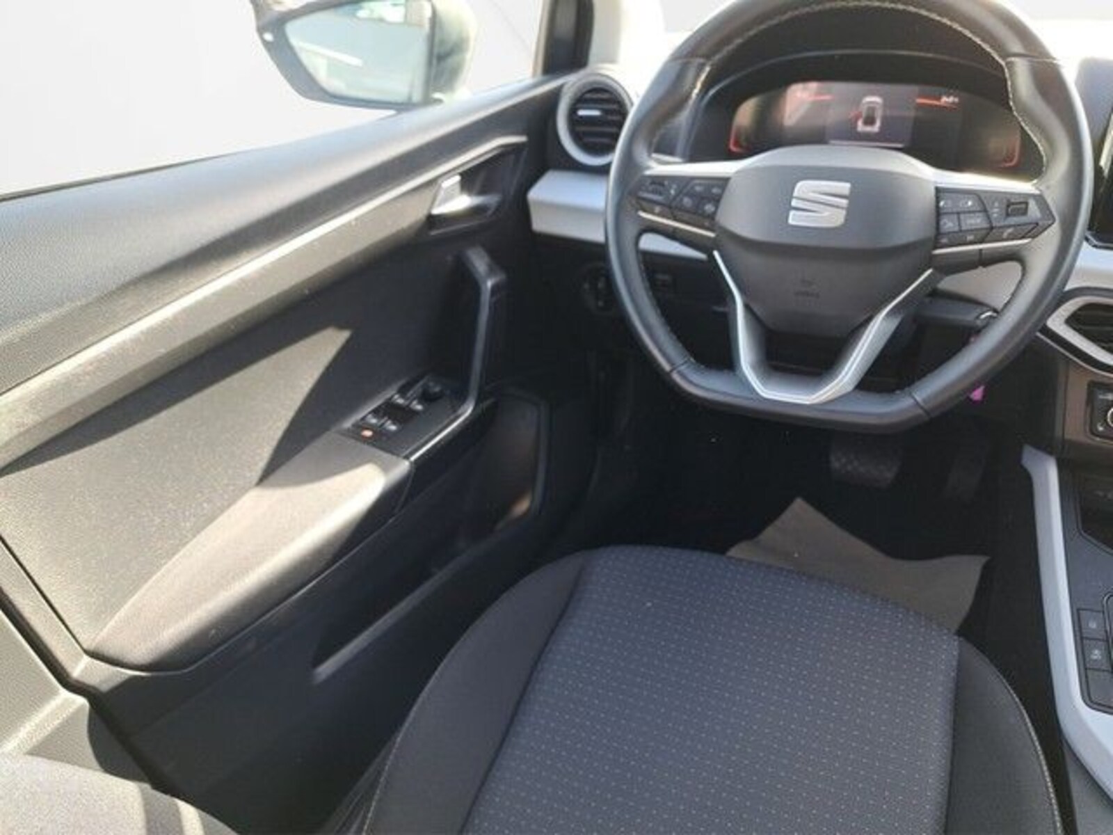 SEAT Arona – Bild 14