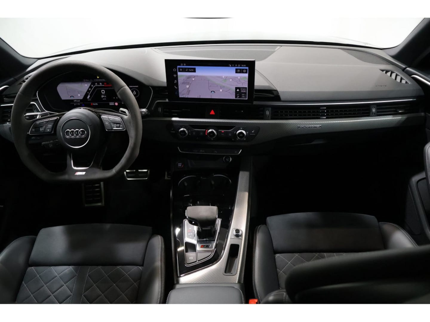 Bild über Audi RS 4 Avant TFSI quattro tiptronic - für weitere Informationen kontaktieren Sie den Audi Partner