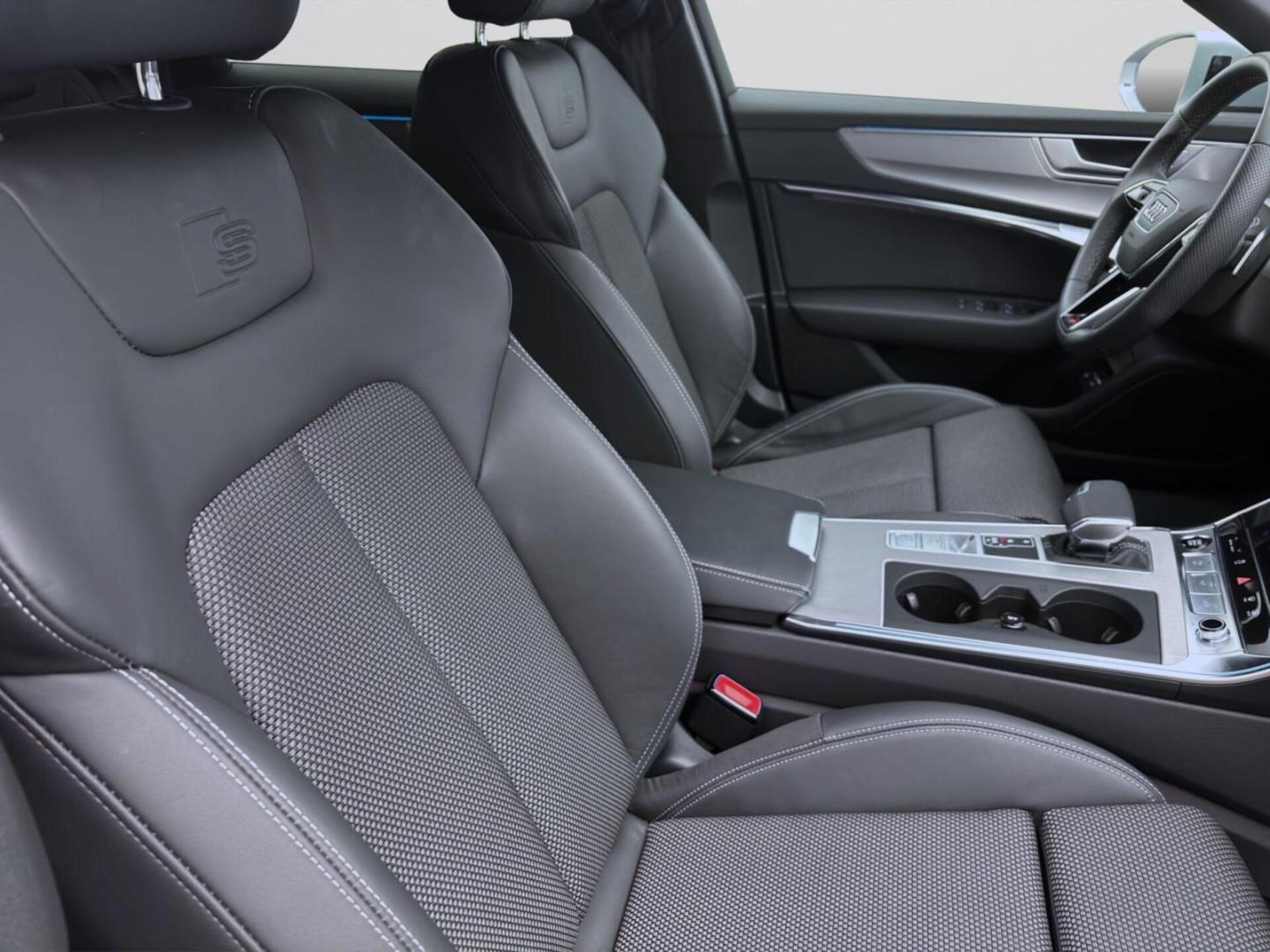 Audi A6 Avant TFSI e Design