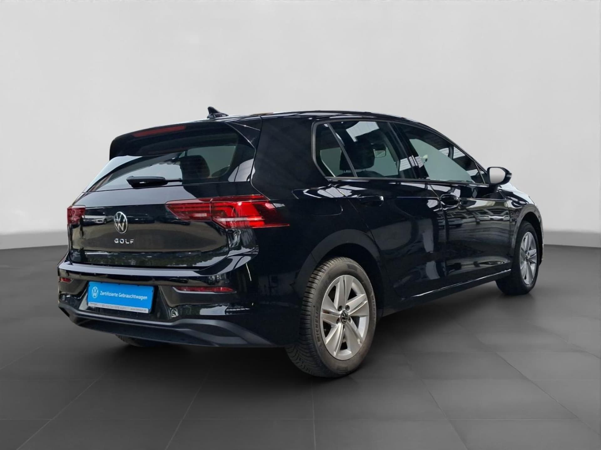 Volkswagen Golf Life