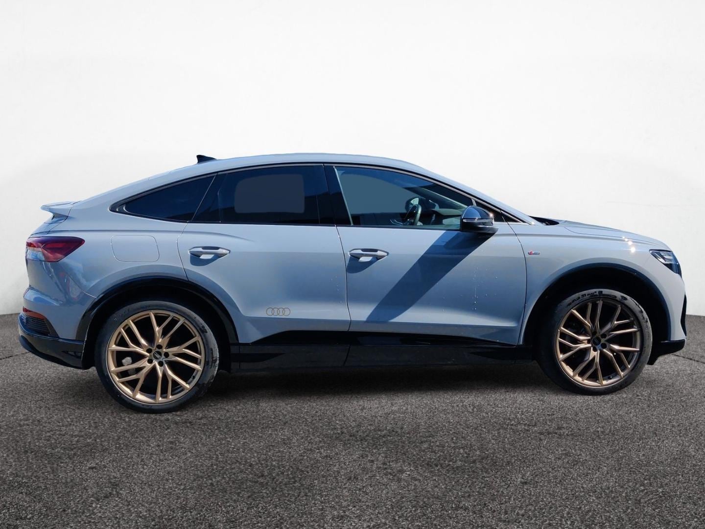 Bild über Audi Q4 Sportback e-tron 45 e-tron quattro - für weitere Informationen kontaktieren Sie den Audi Partner