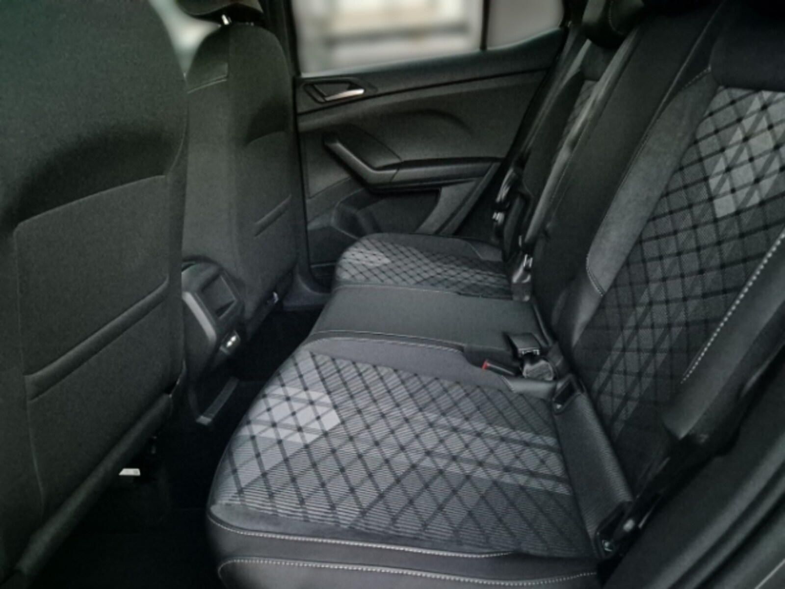 Volkswagen T-Cross – Bild 11