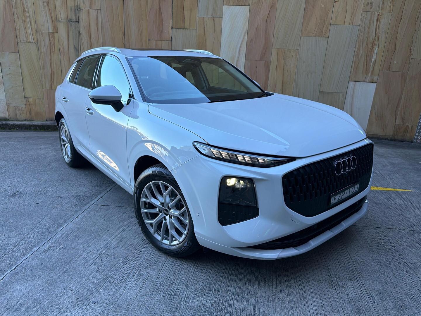 Image about Audi Q3 SUV TFSI 110 kW