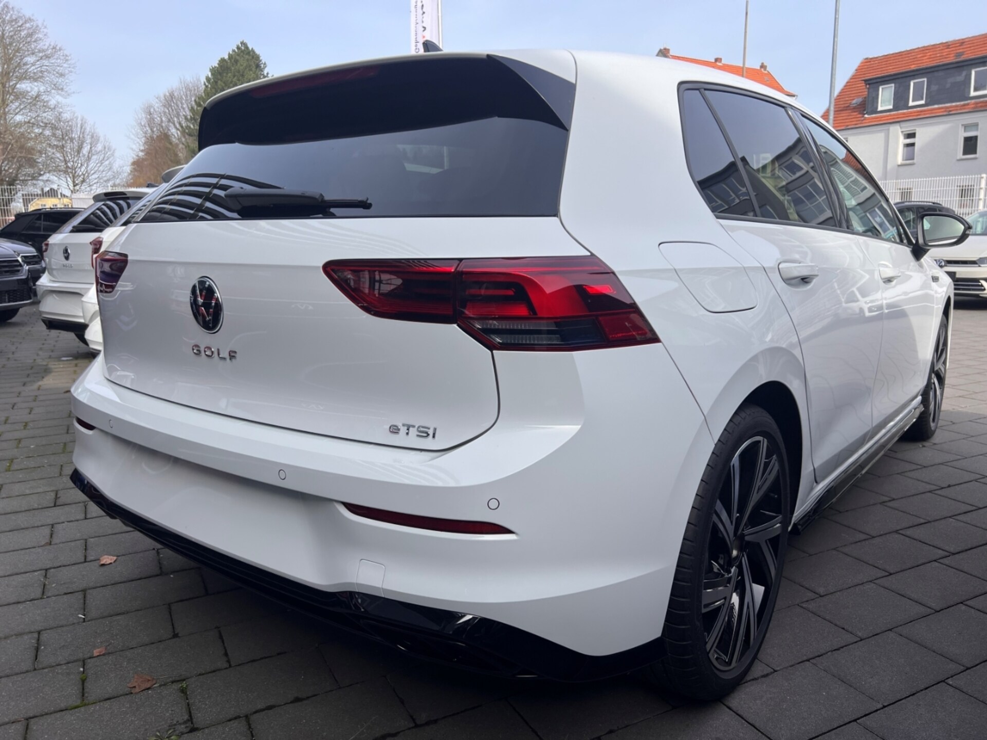 Volkswagen Golf R-Line