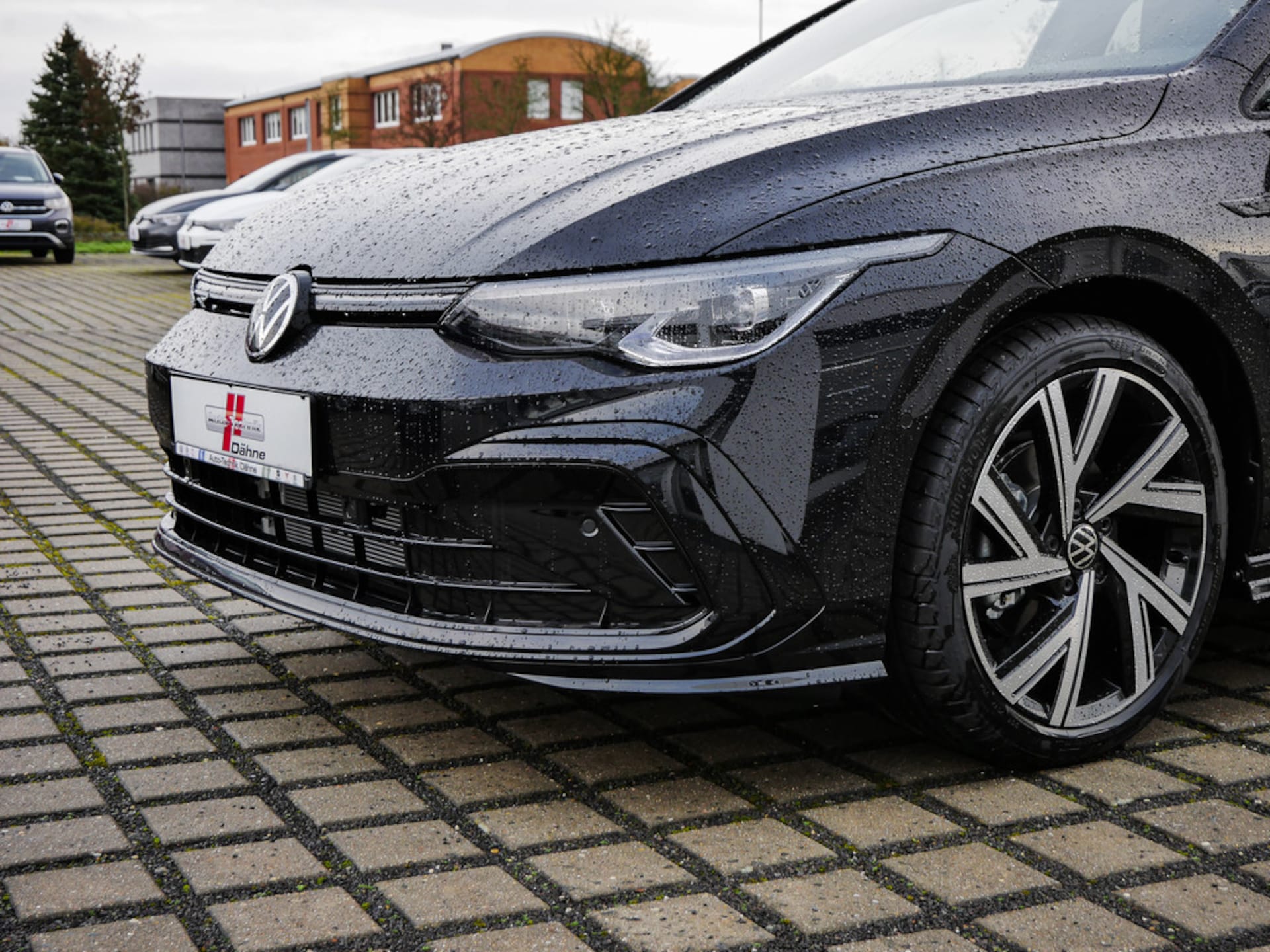 Volkswagen Golf R-Line
