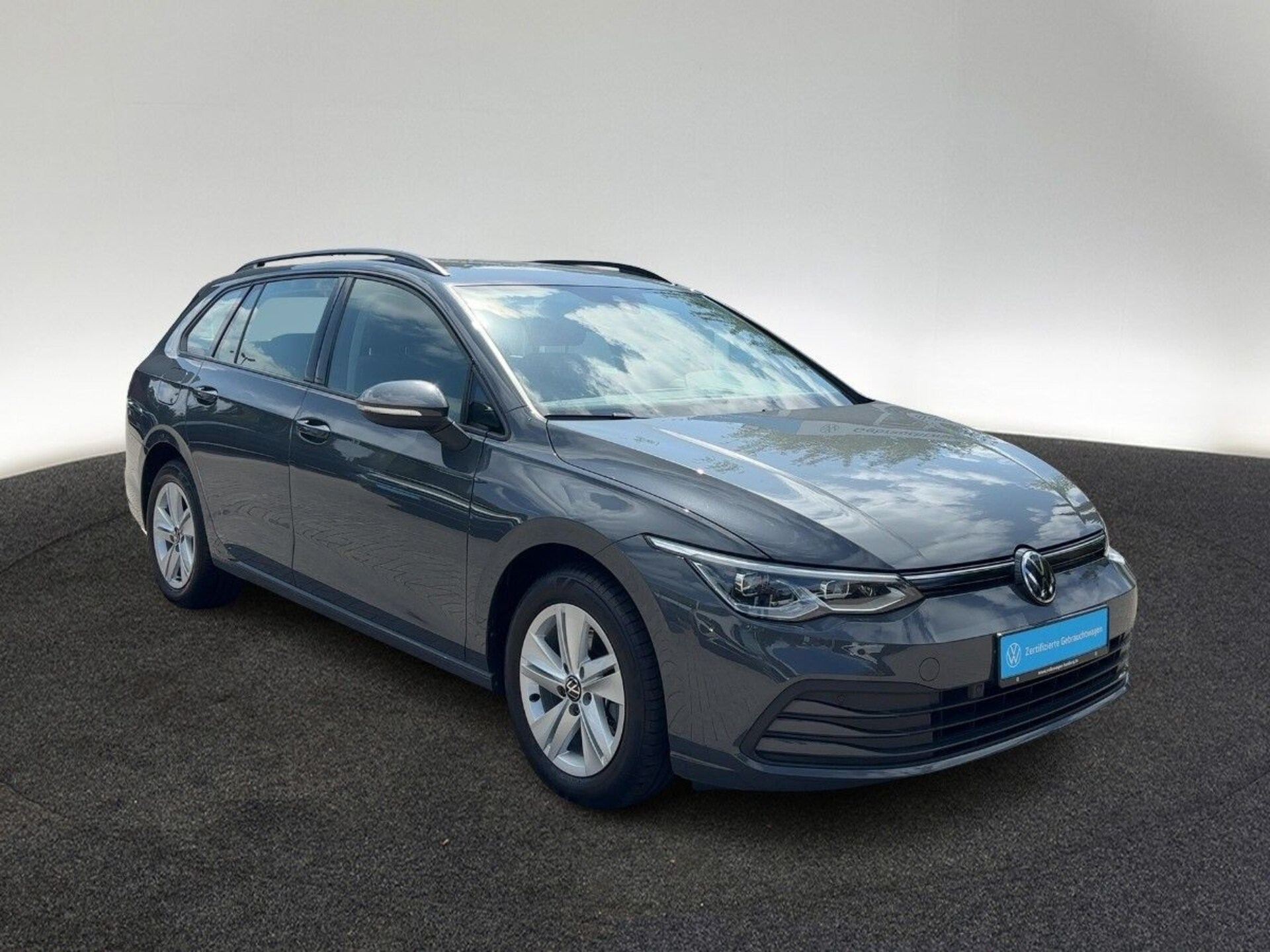 Volkswagen Golf Variant Life