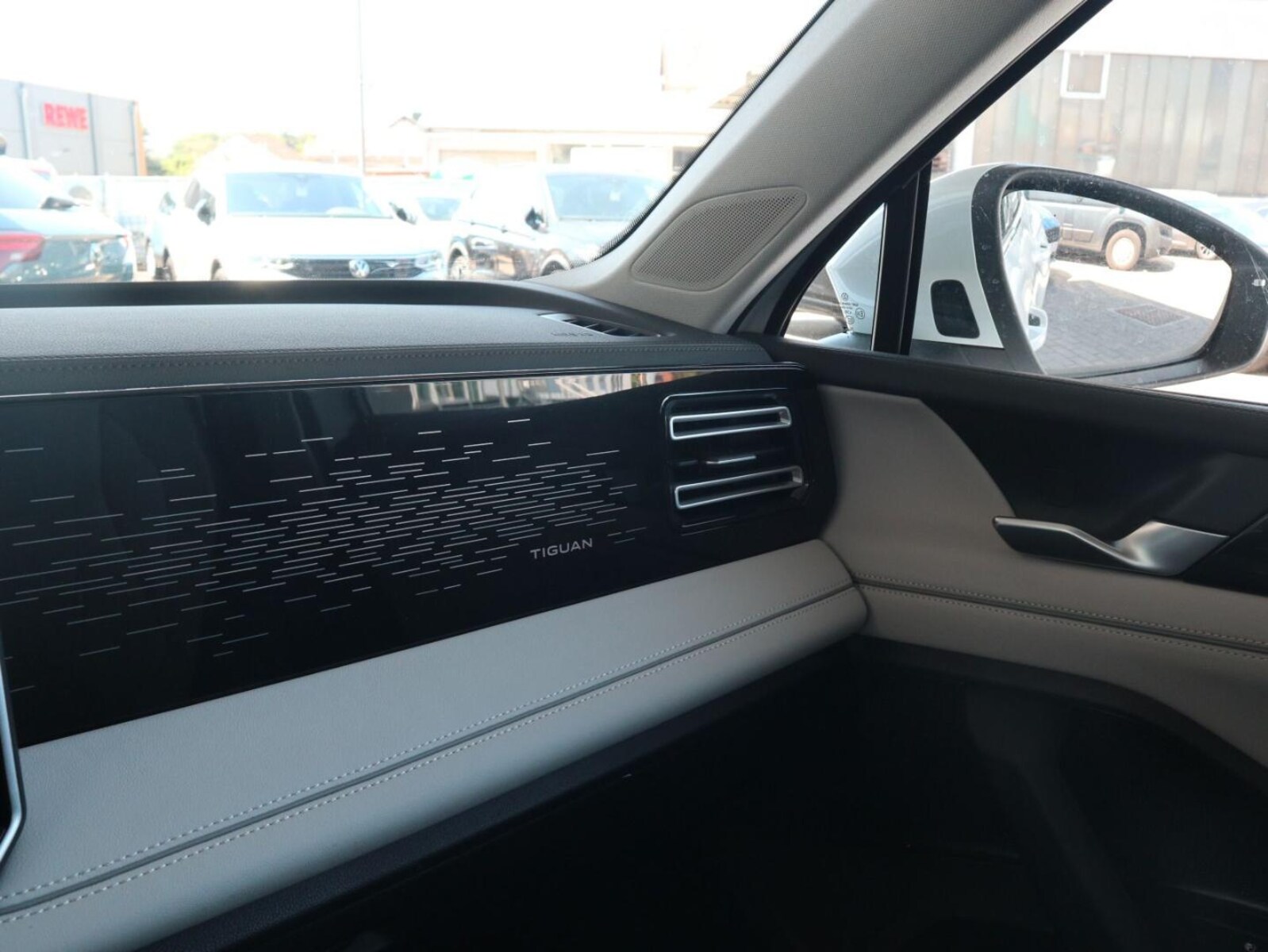 Volkswagen Tiguan – Bild 16