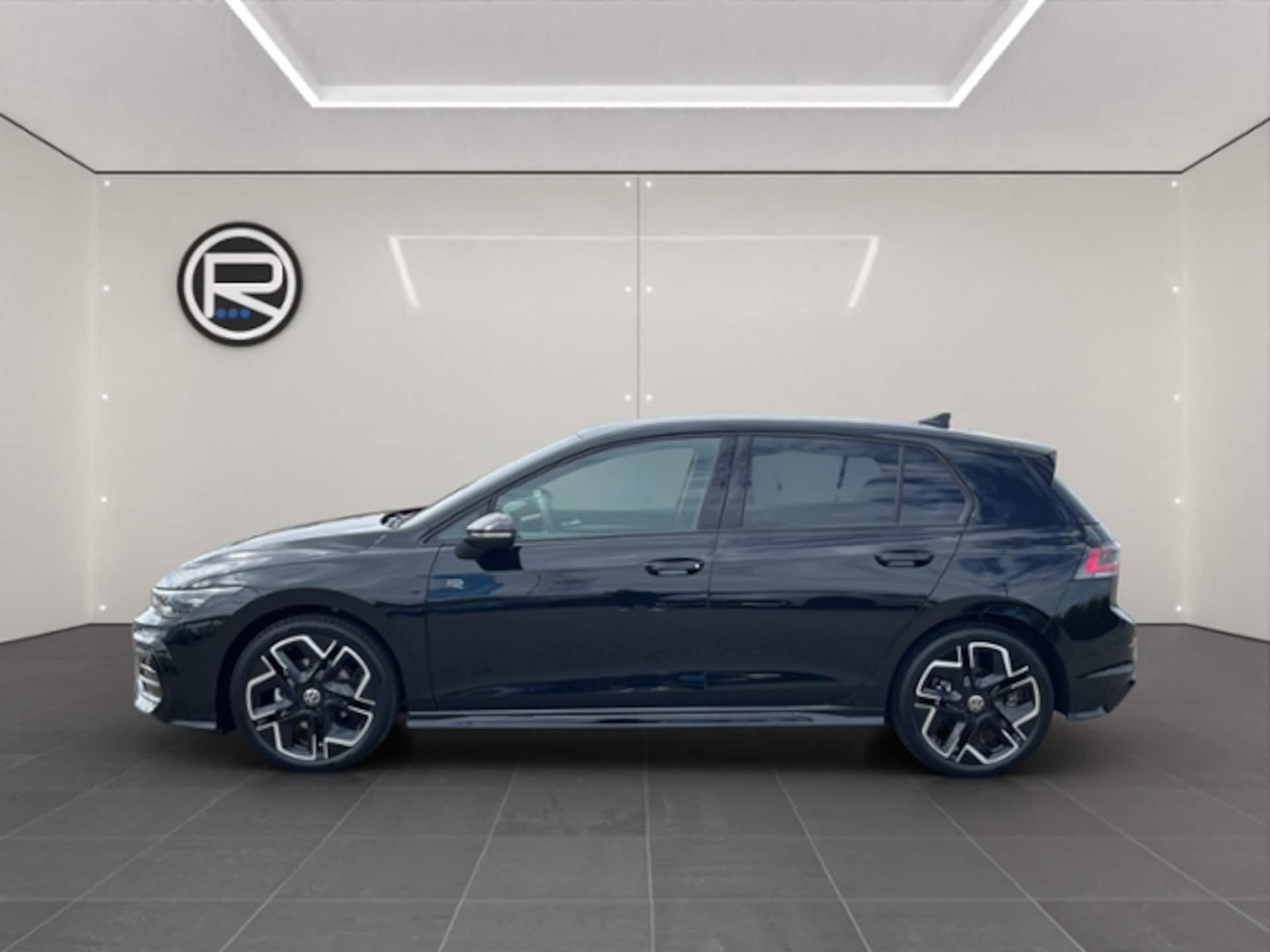 Volkswagen Golf R-Line