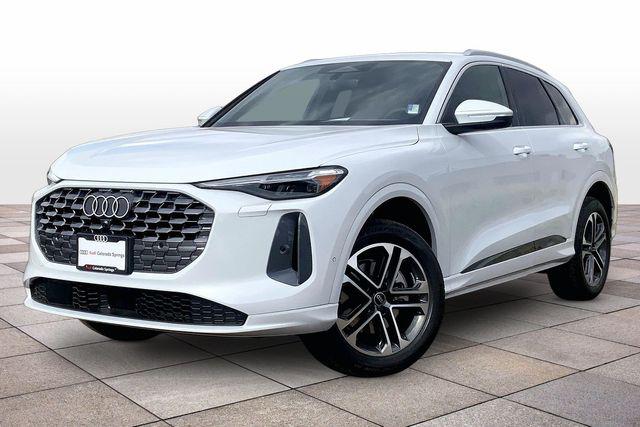 2026 Audi Q5 Premium Plus quattro's photo