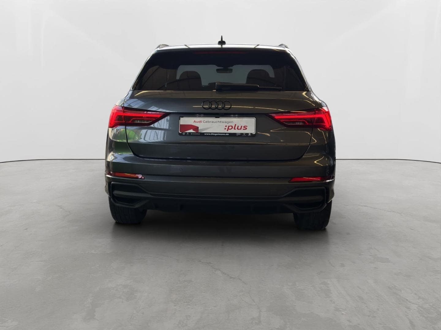 Bild über Audi Q3 S line 35 TFSI S tronic - für weitere Informationen kontaktieren Sie den Audi Partner