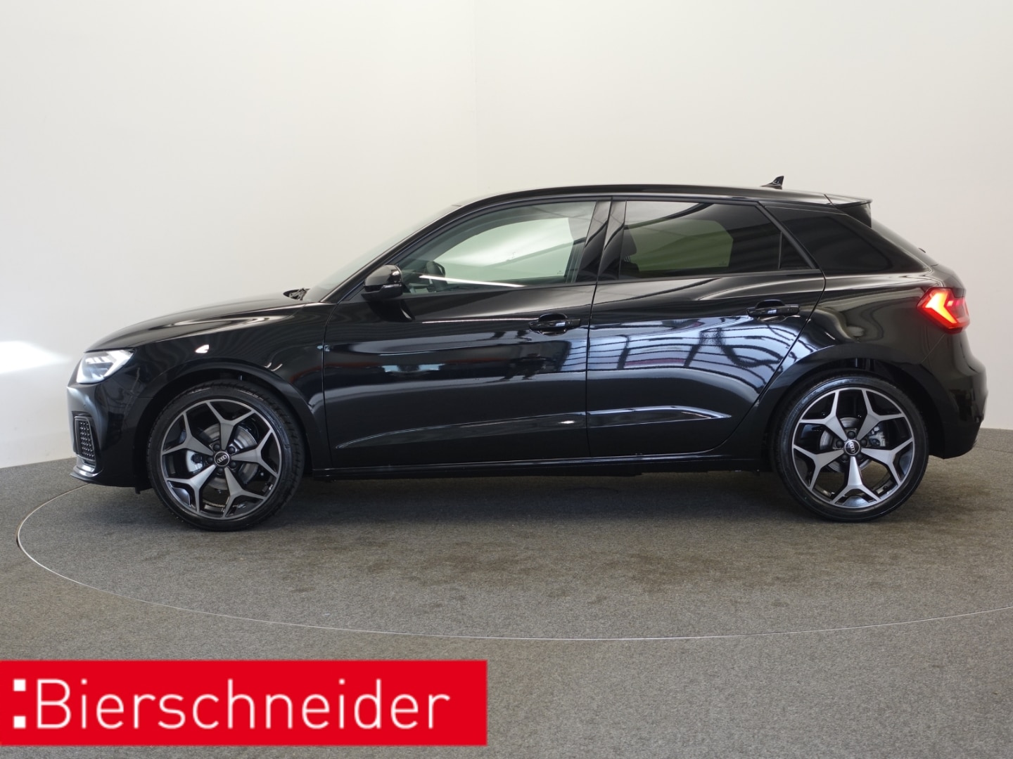 Bild über Audi A1 Sportback advanced 30 TFSI S tronic - für weitere Informationen kontaktieren Sie den Audi Partner