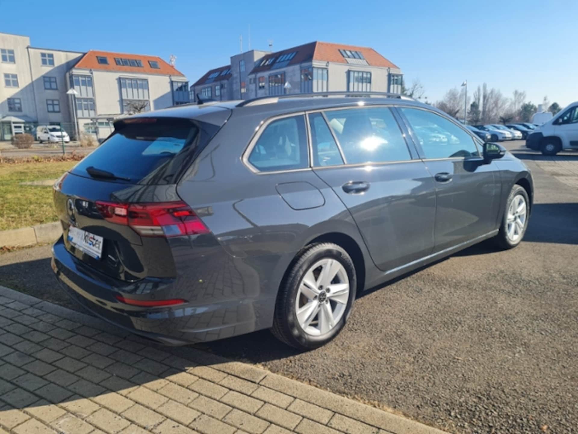 Volkswagen Golf Variant Life