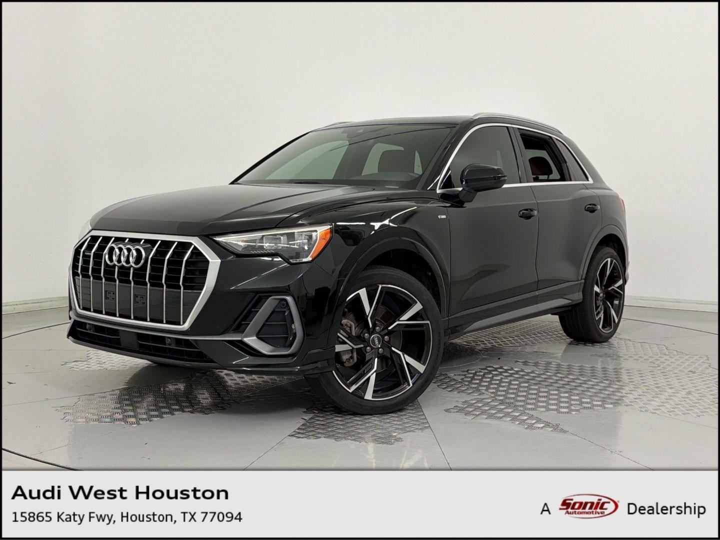 2020 Audi Q3 45 TFSI S Line Premium quattro's photo