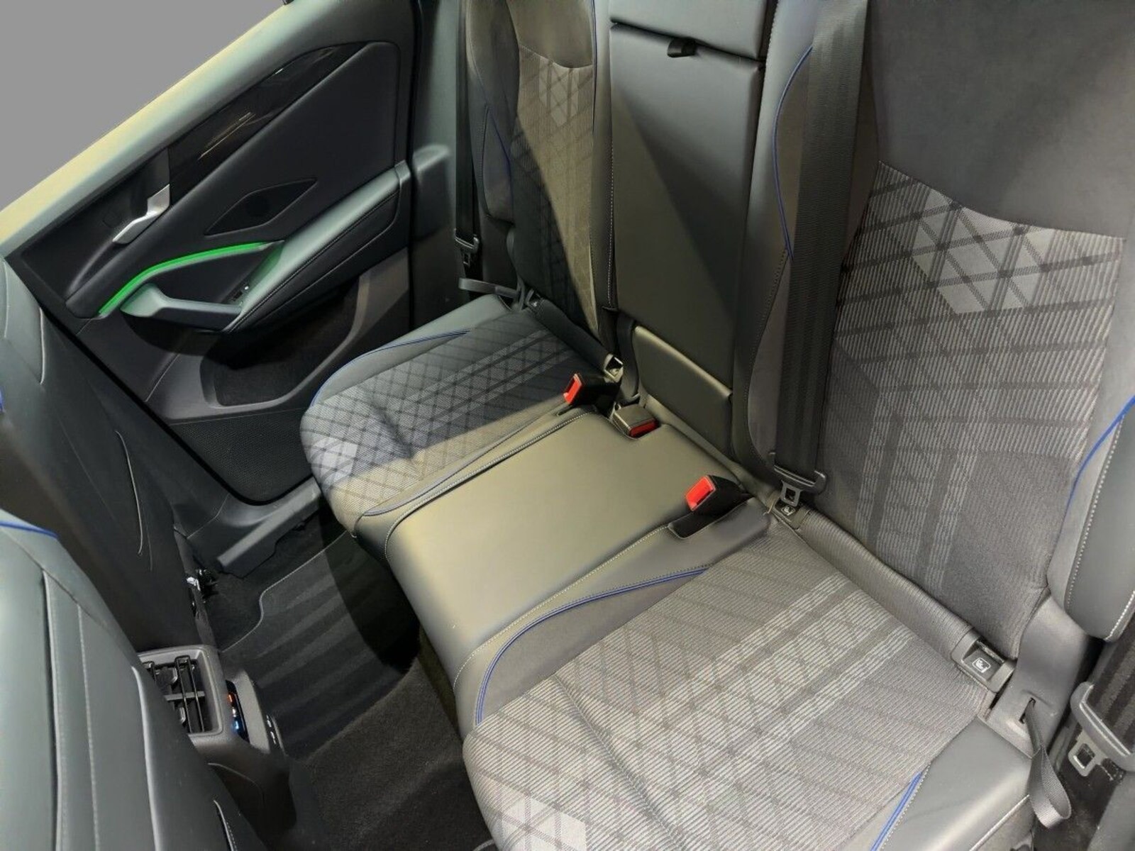 Volkswagen Tiguan – Bild 9
