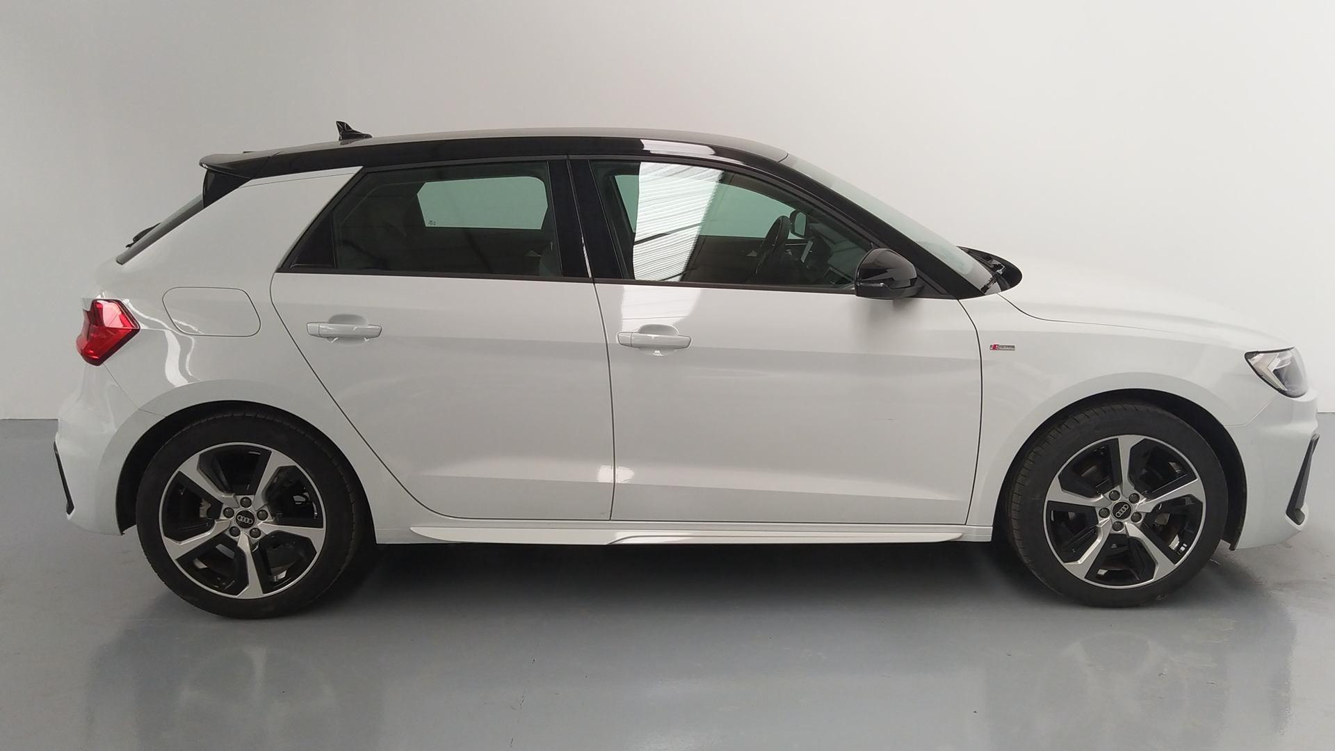 Image about Audi A1 Sportback Adrenalin edition 30 TFSI 81 kW (110 CV) 6 vel.