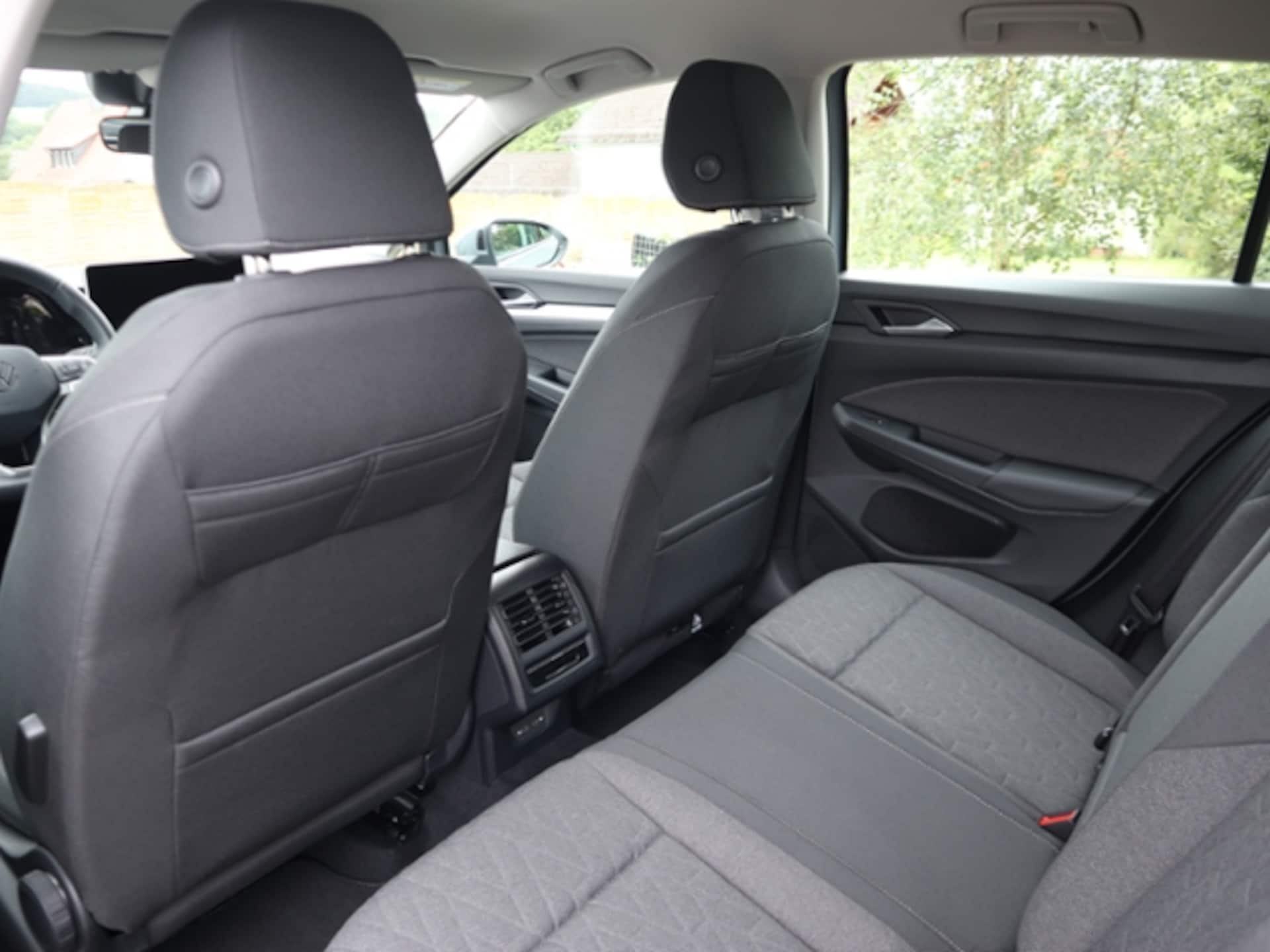 Volkswagen Golf Life
