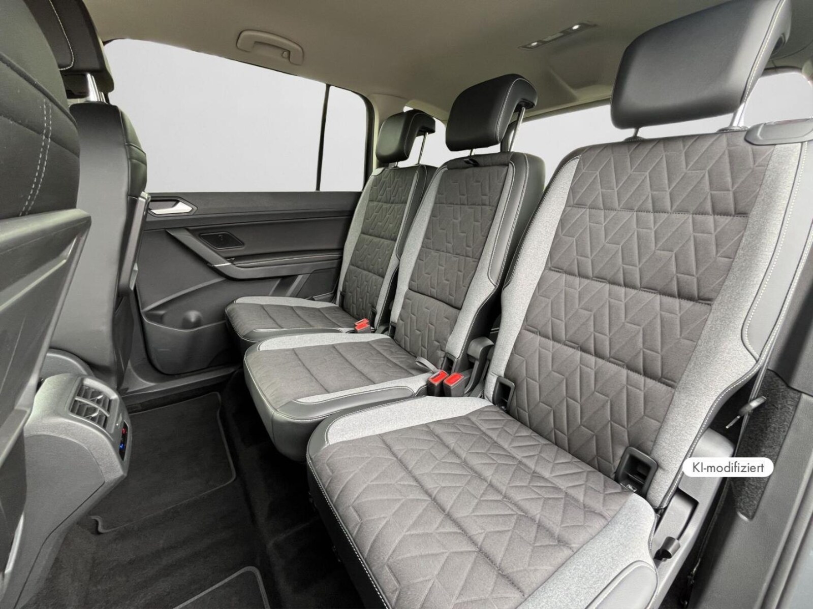 Volkswagen Touran – Bild 14