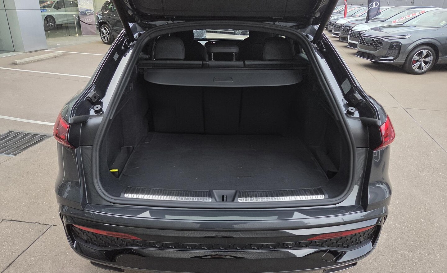 Image about Audi Q5 Sportback e-hybrid quattro S tronic