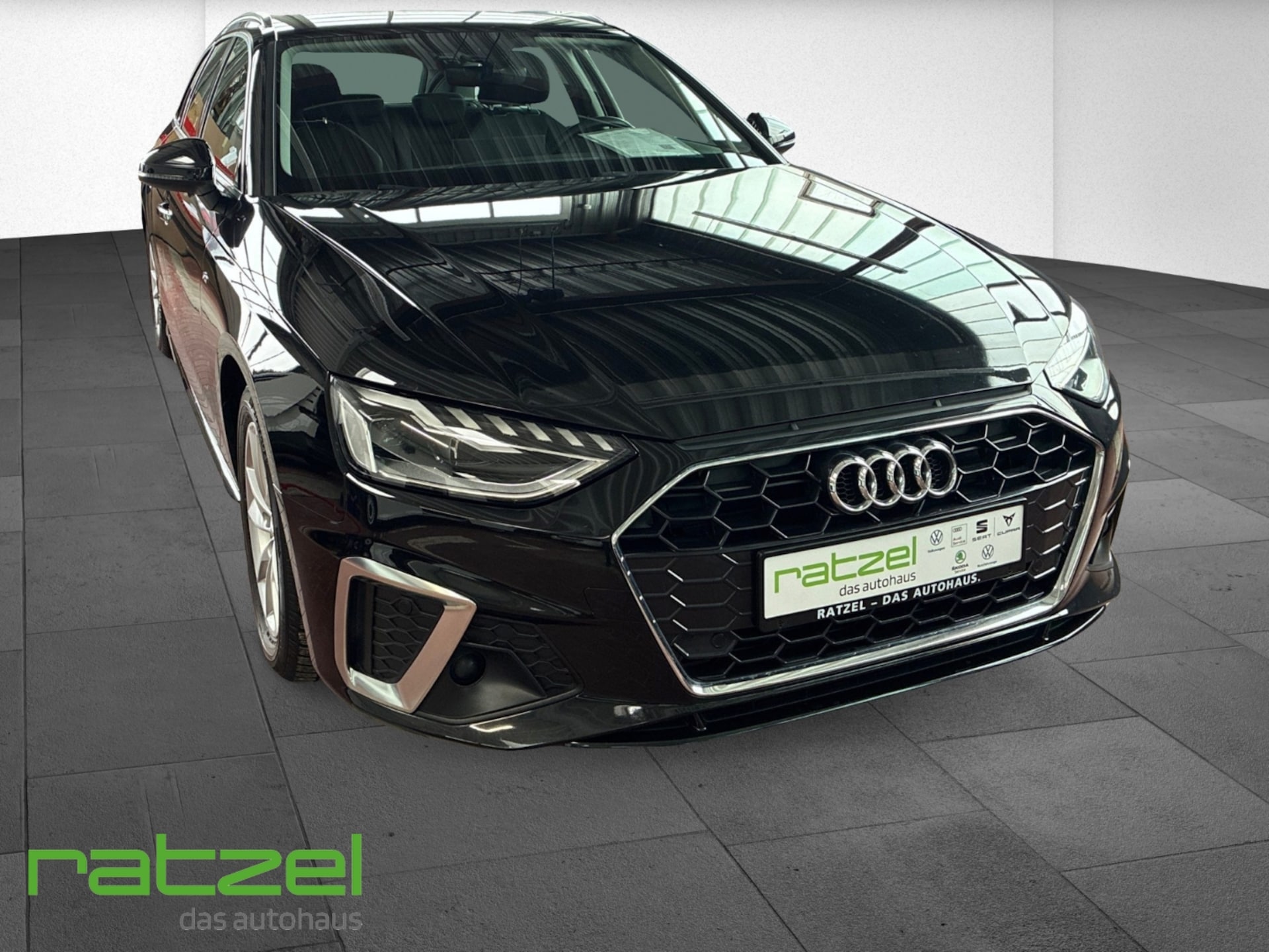 Audi A4 Avant S line