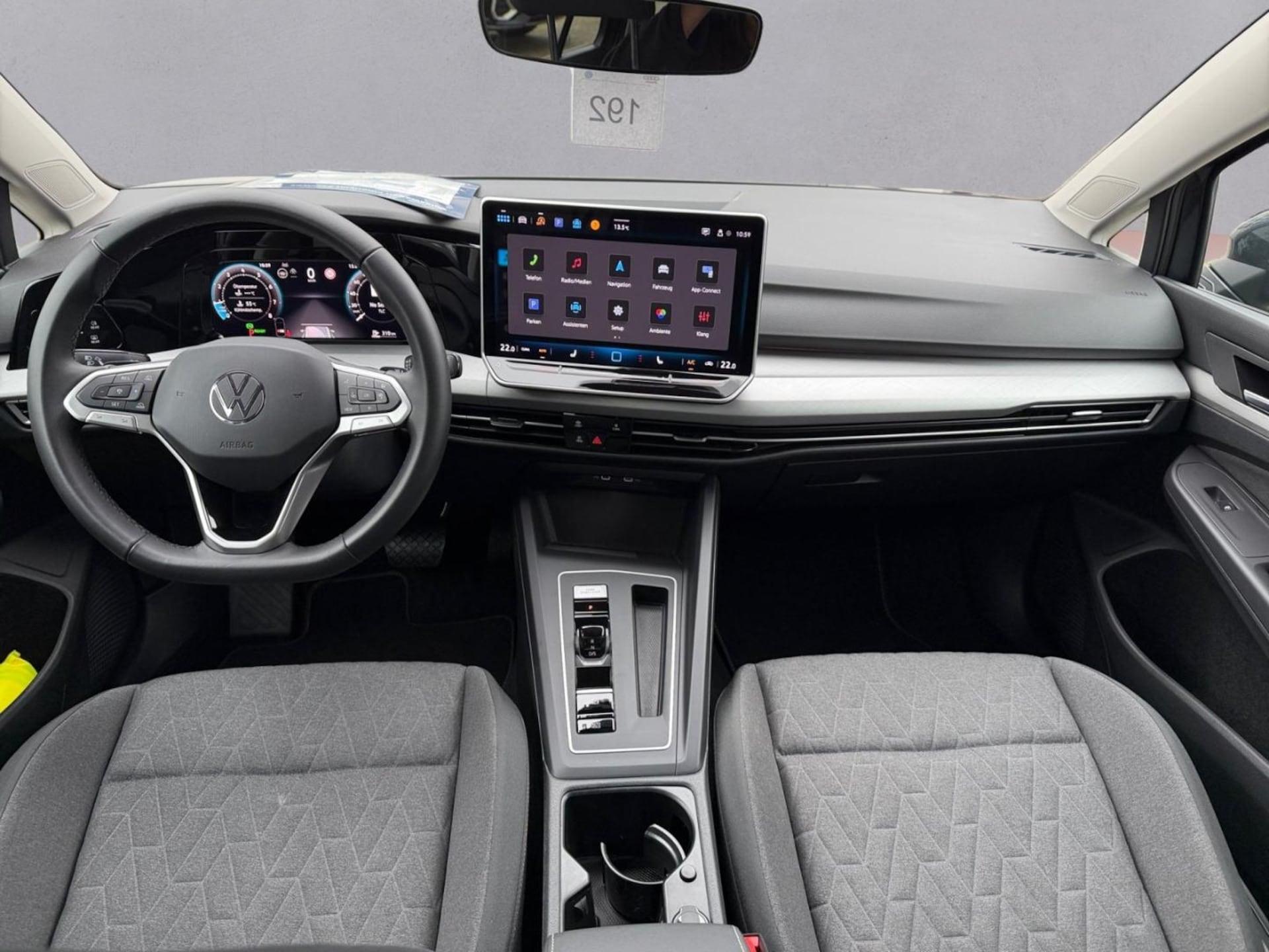 Volkswagen Golf Variant Life