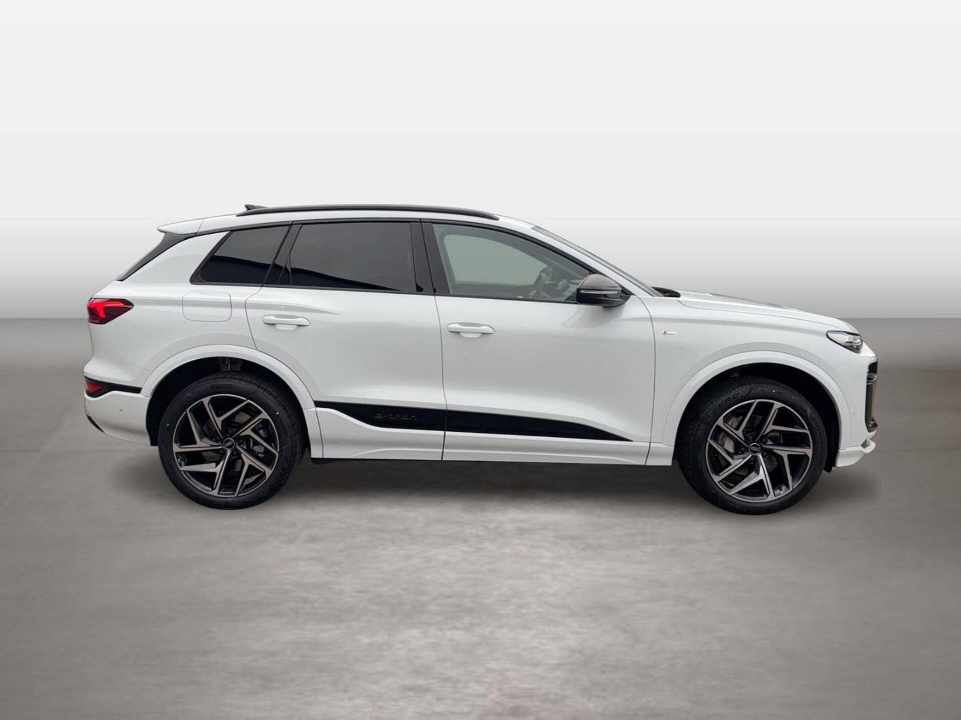 Audi Q6 SUV e-tron