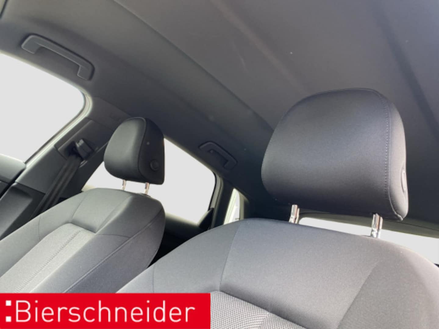 Bild über Audi A3 Sportback 30 TFSI S tronic - für weitere Informationen kontaktieren Sie den Audi Partner