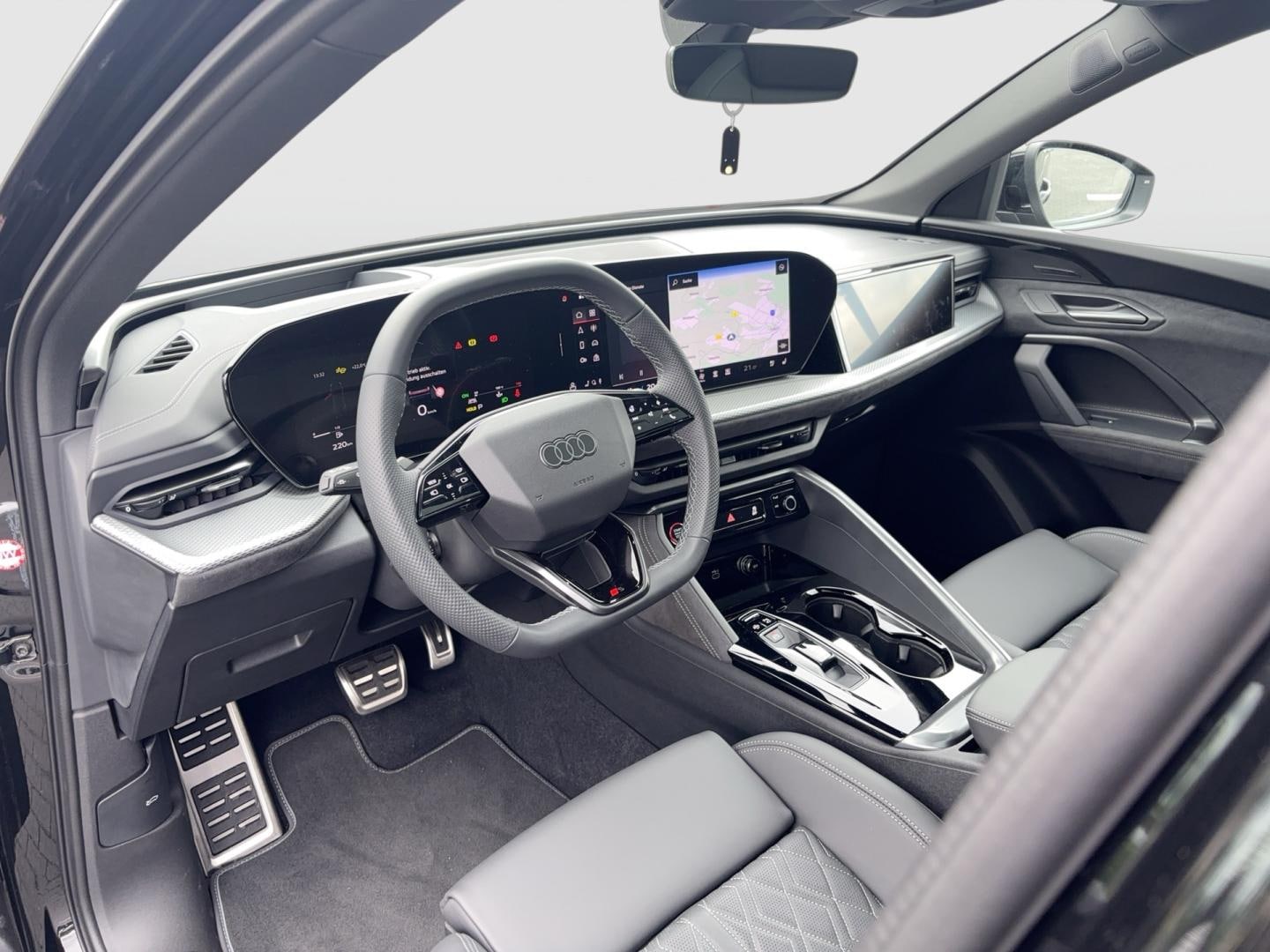 Bild über Audi SQ5 SUV TFSI 270 kW S tronic - für weitere Informationen kontaktieren Sie den Audi Partner