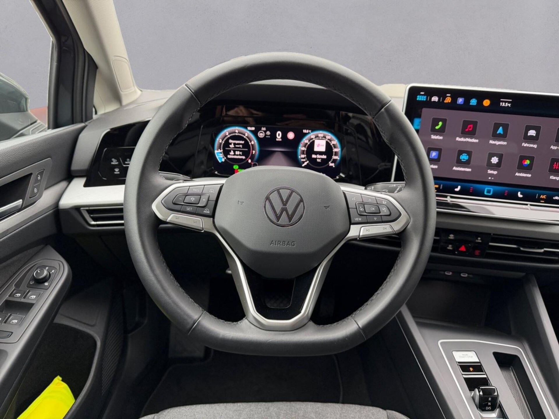 Volkswagen Golf Variant Life