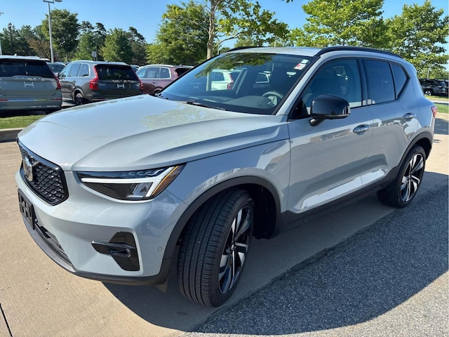 2024 Volvo XC40