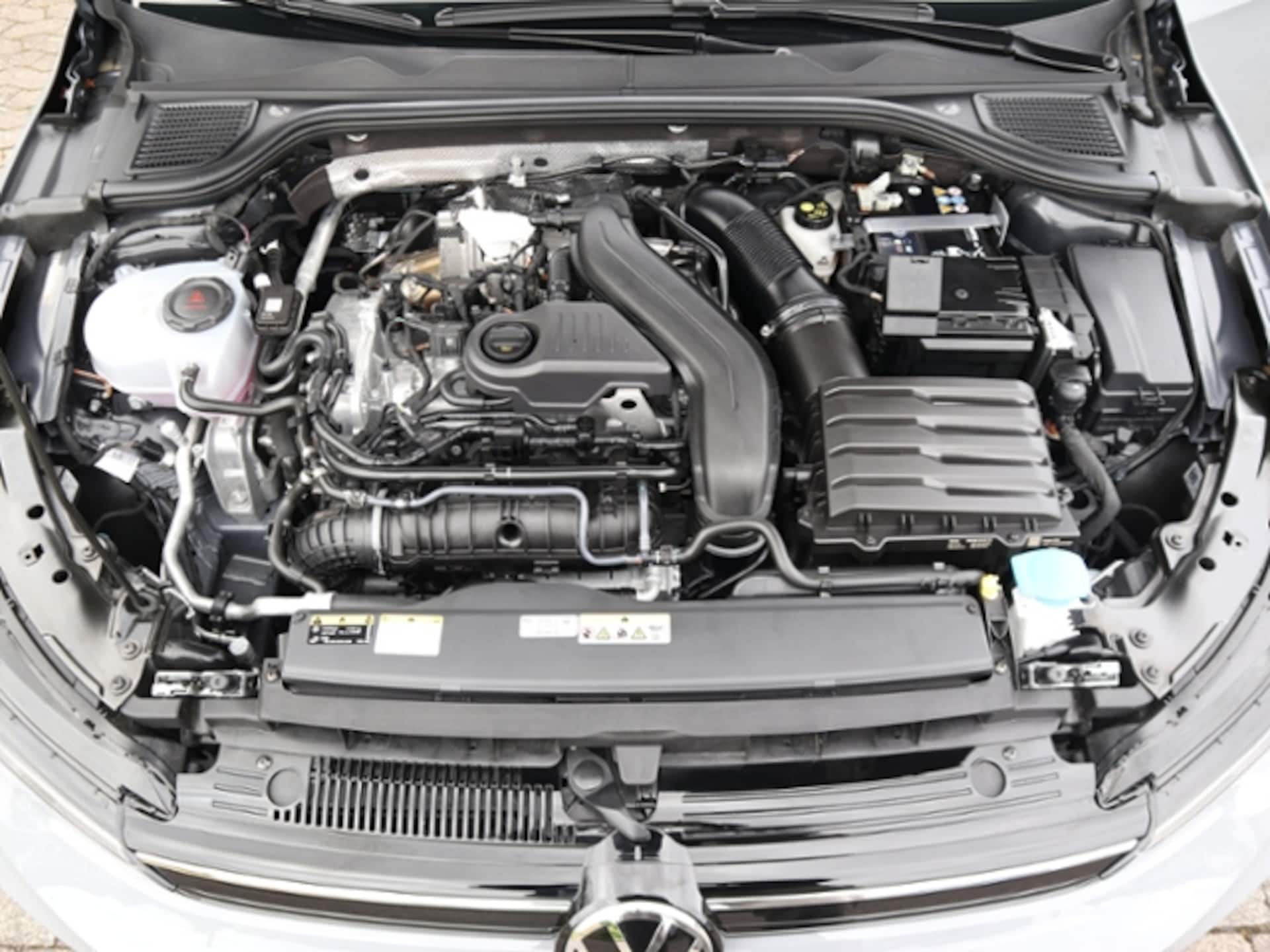 Volkswagen Golf Life