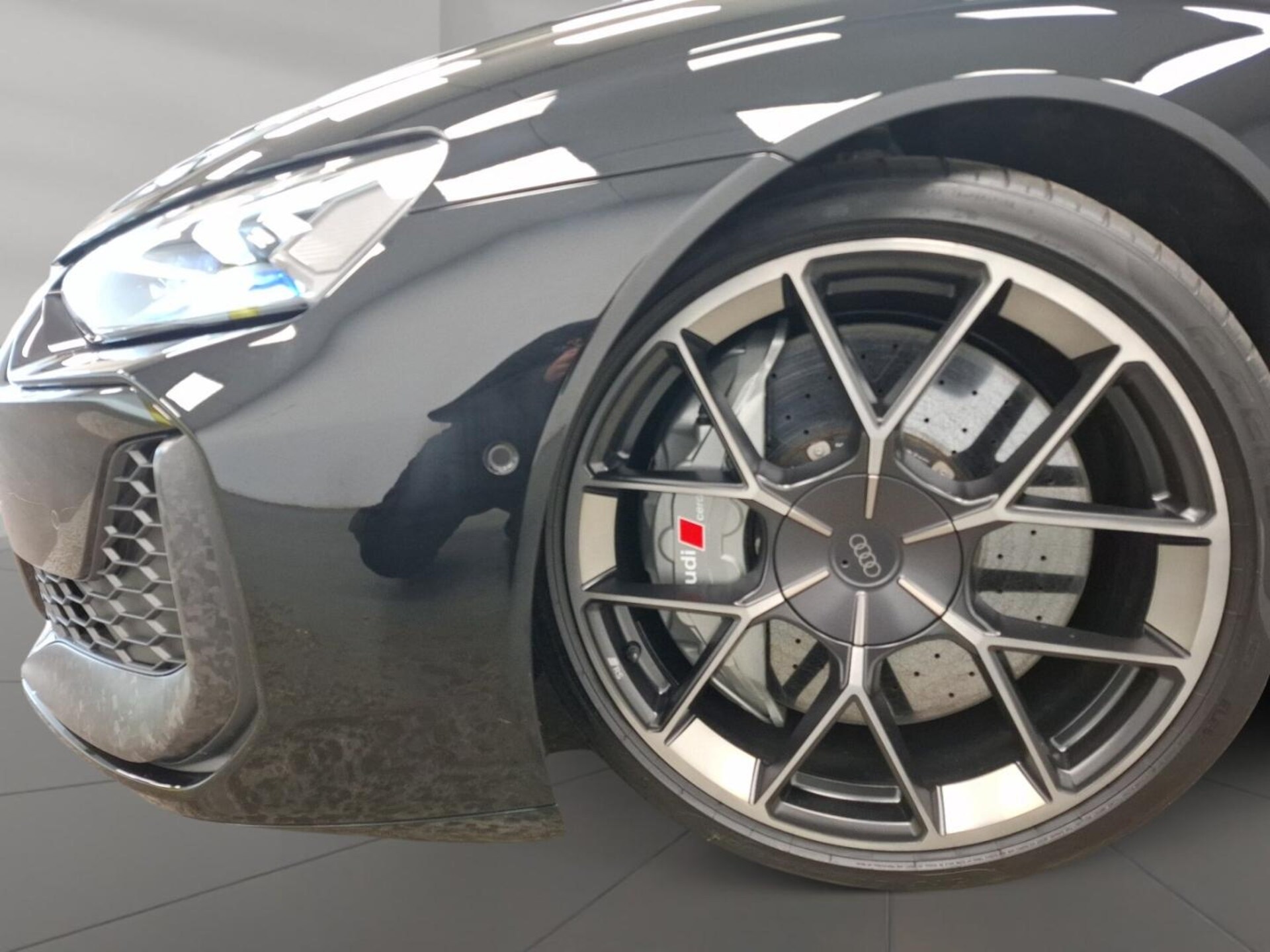 Audi RS e-tron GT performance