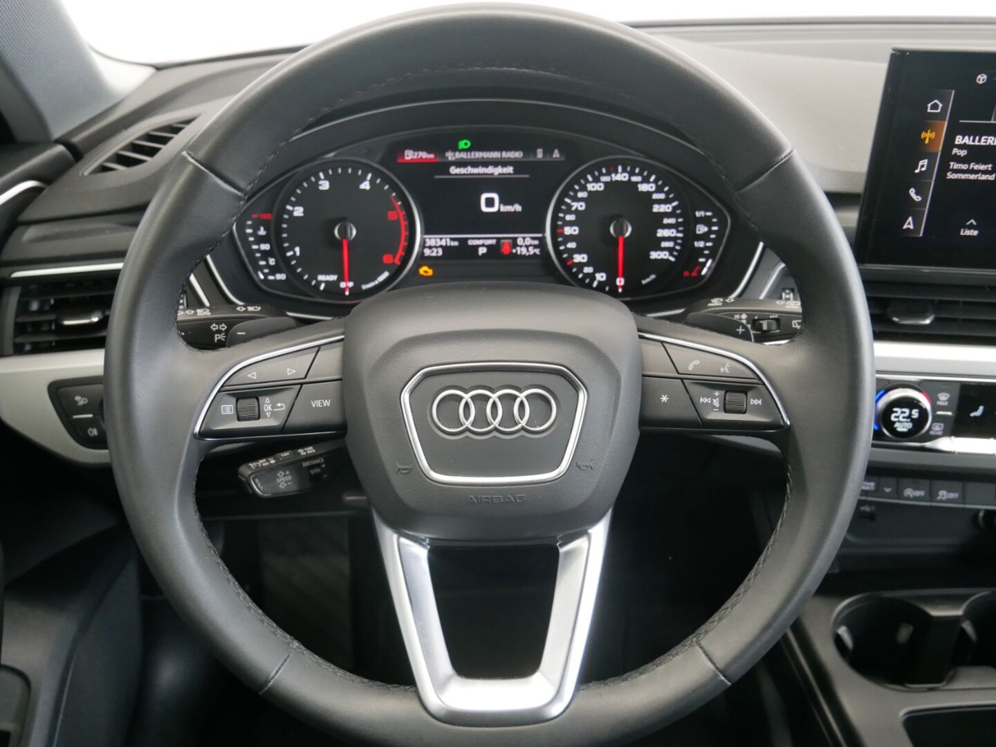 Bild über Audi A4 Avant 40 TDI quattro S tronic - für weitere Informationen kontaktieren Sie den Audi Partner