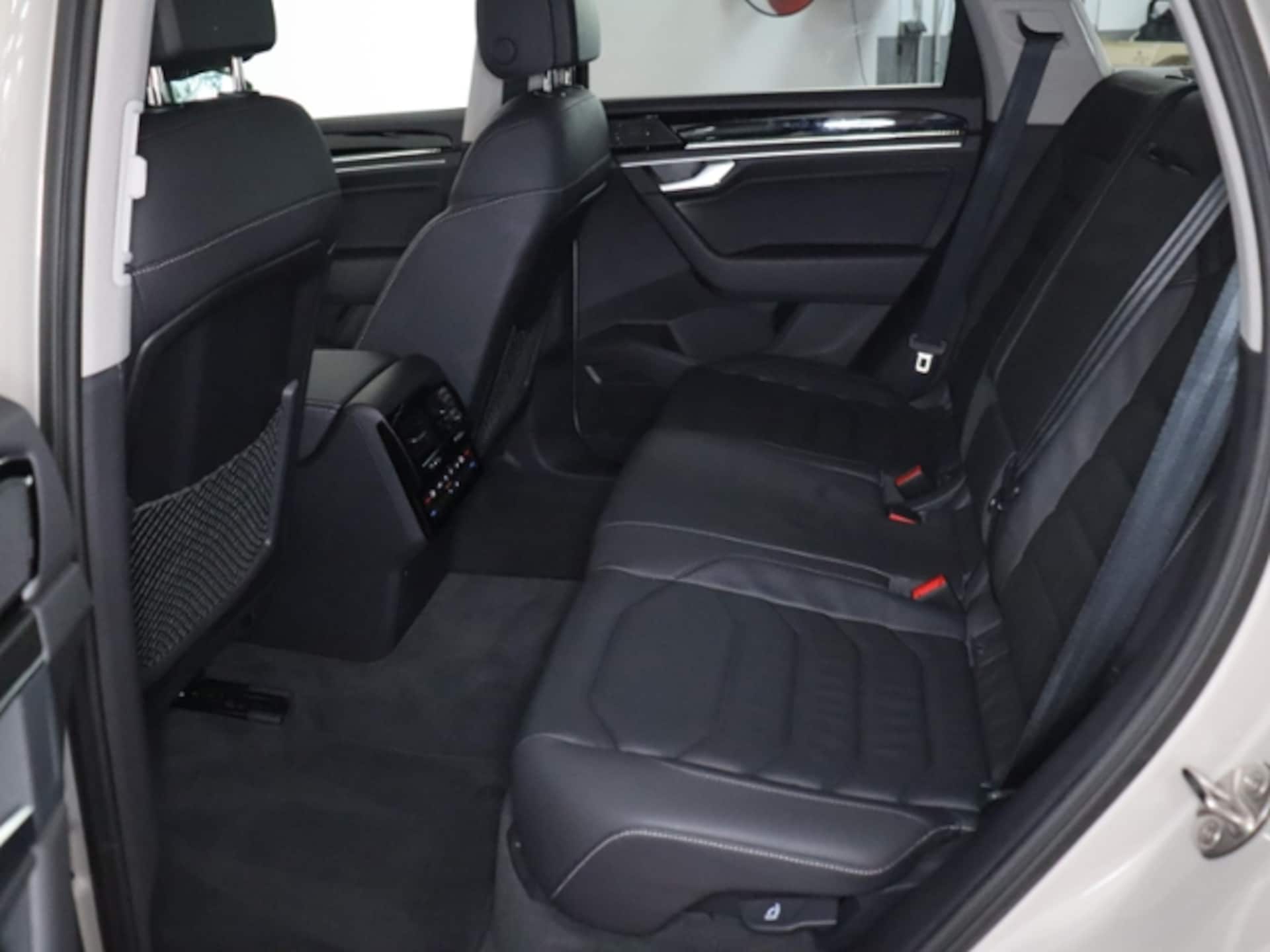 Volkswagen Touareg Basis-Modell