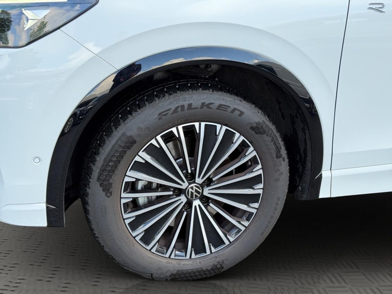 Volkswagen Tiguan – Bild 8
