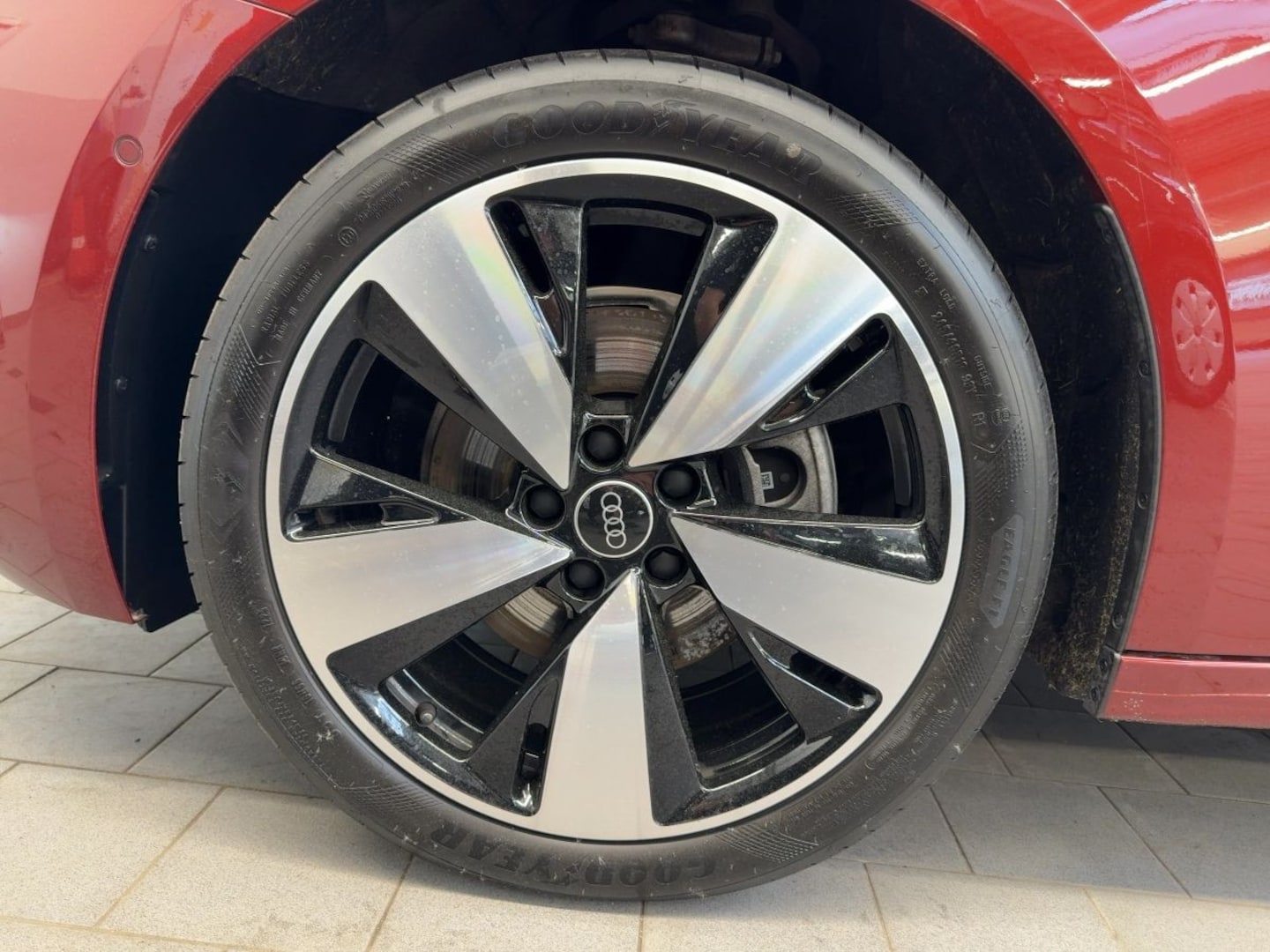 Bild über Audi A5 Avant TFSI S tronic - für weitere Informationen kontaktieren Sie den Audi Partner