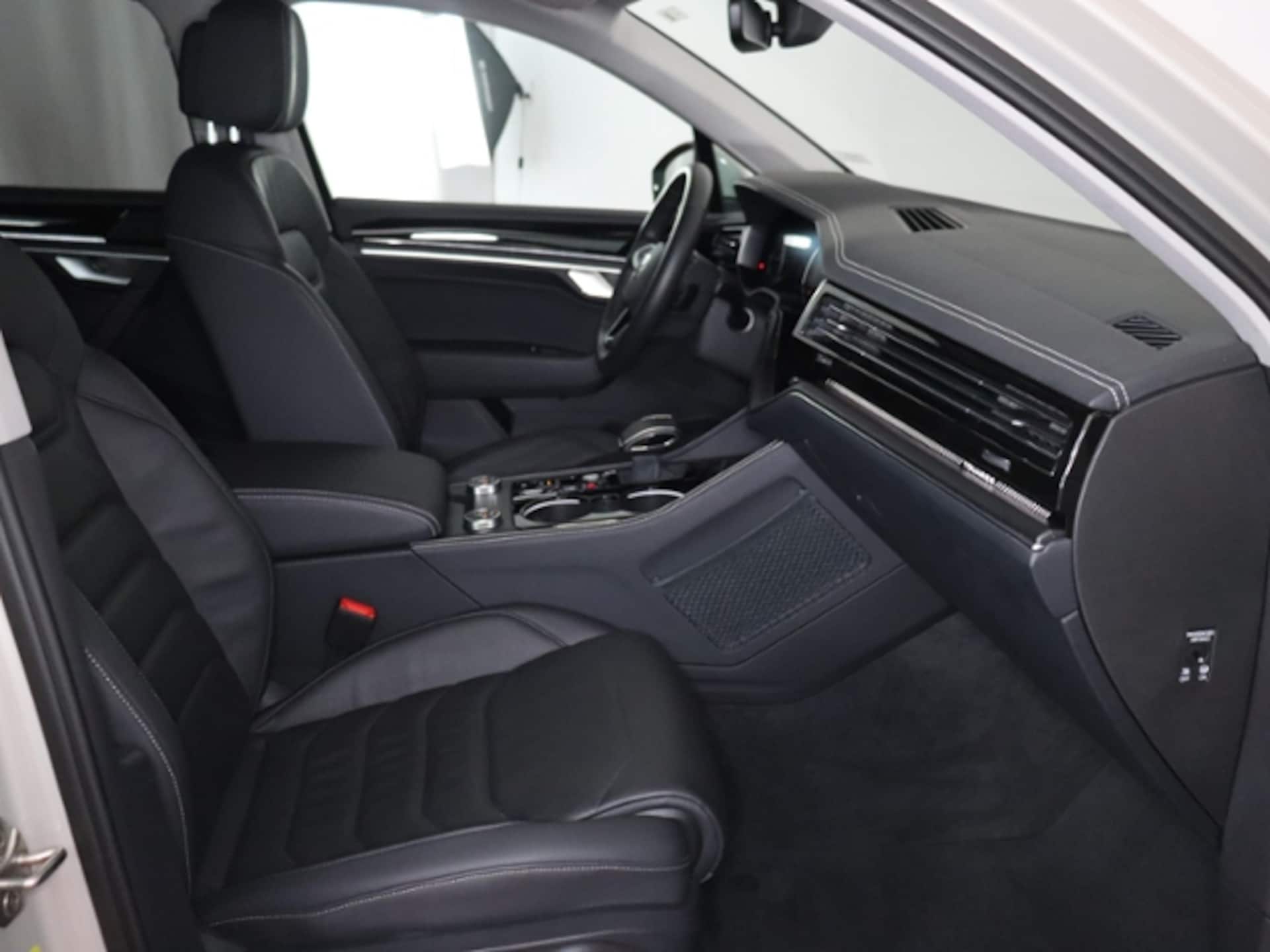 Volkswagen Touareg Basis-Modell