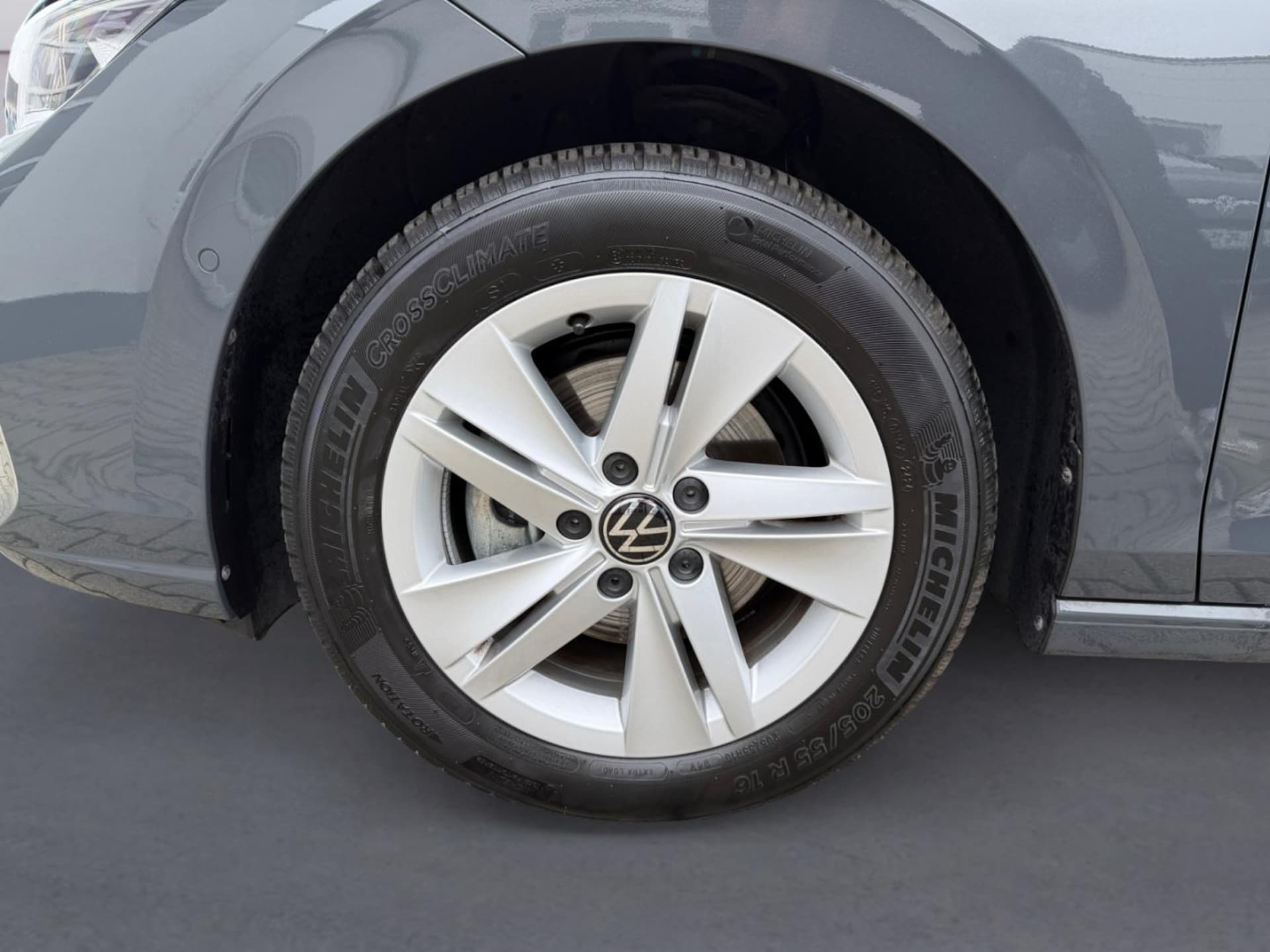Volkswagen Golf Variant Life