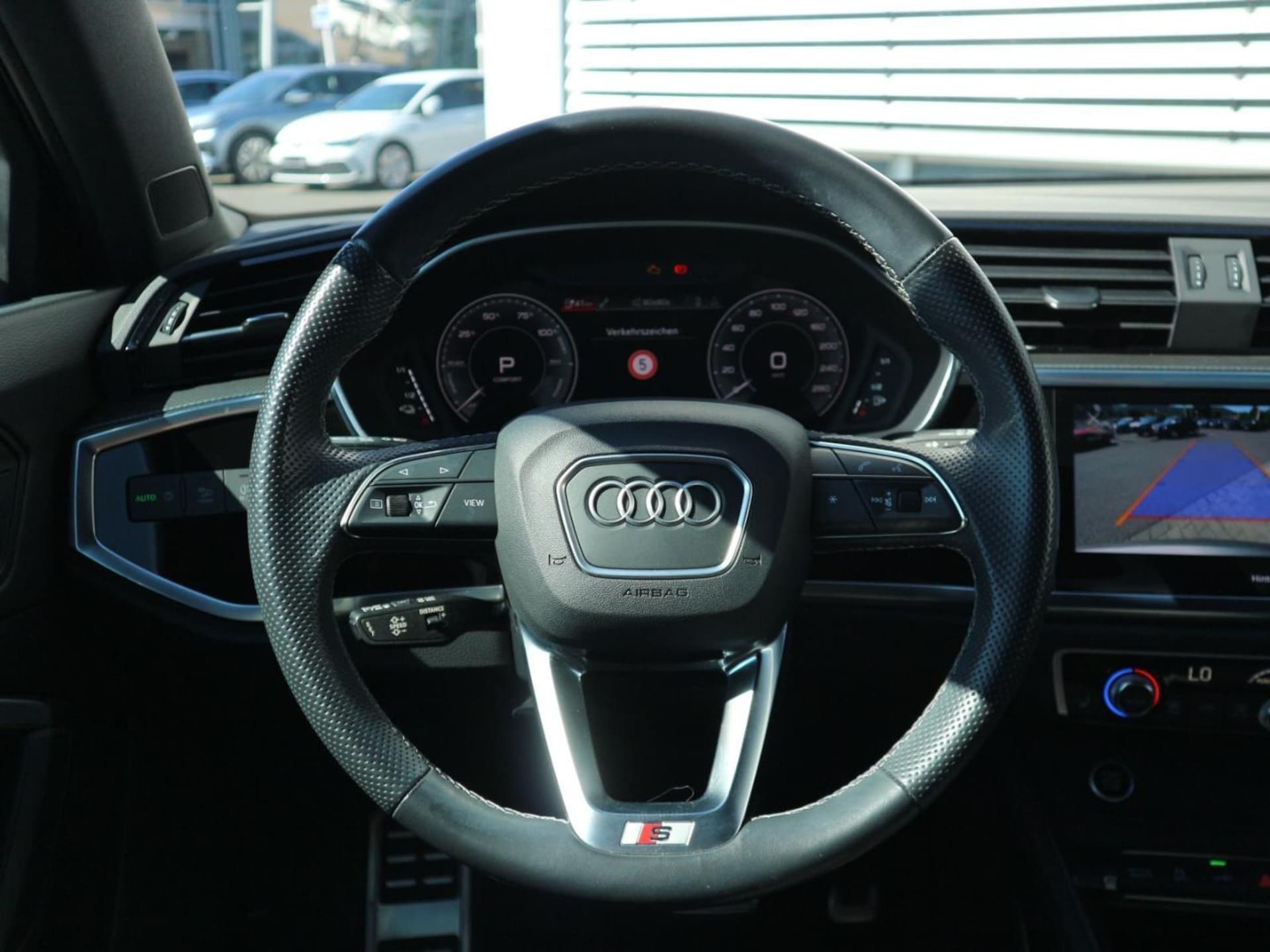 Audi Q3 TFSI e S line