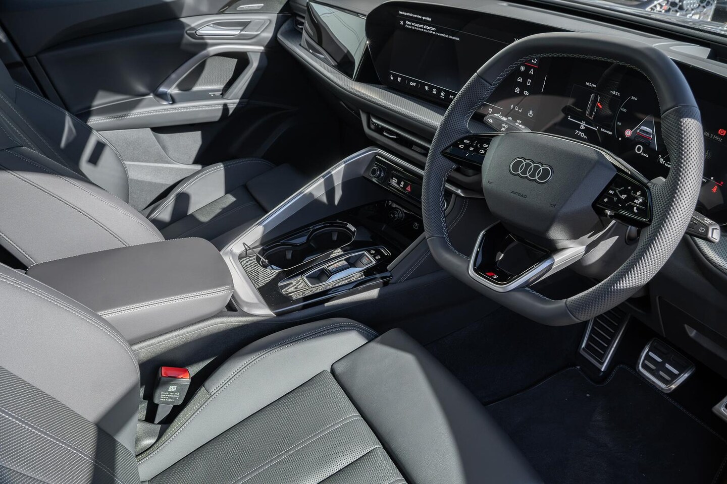 Image about Audi Q5 Sportback TFSI quattro 200 kW sport