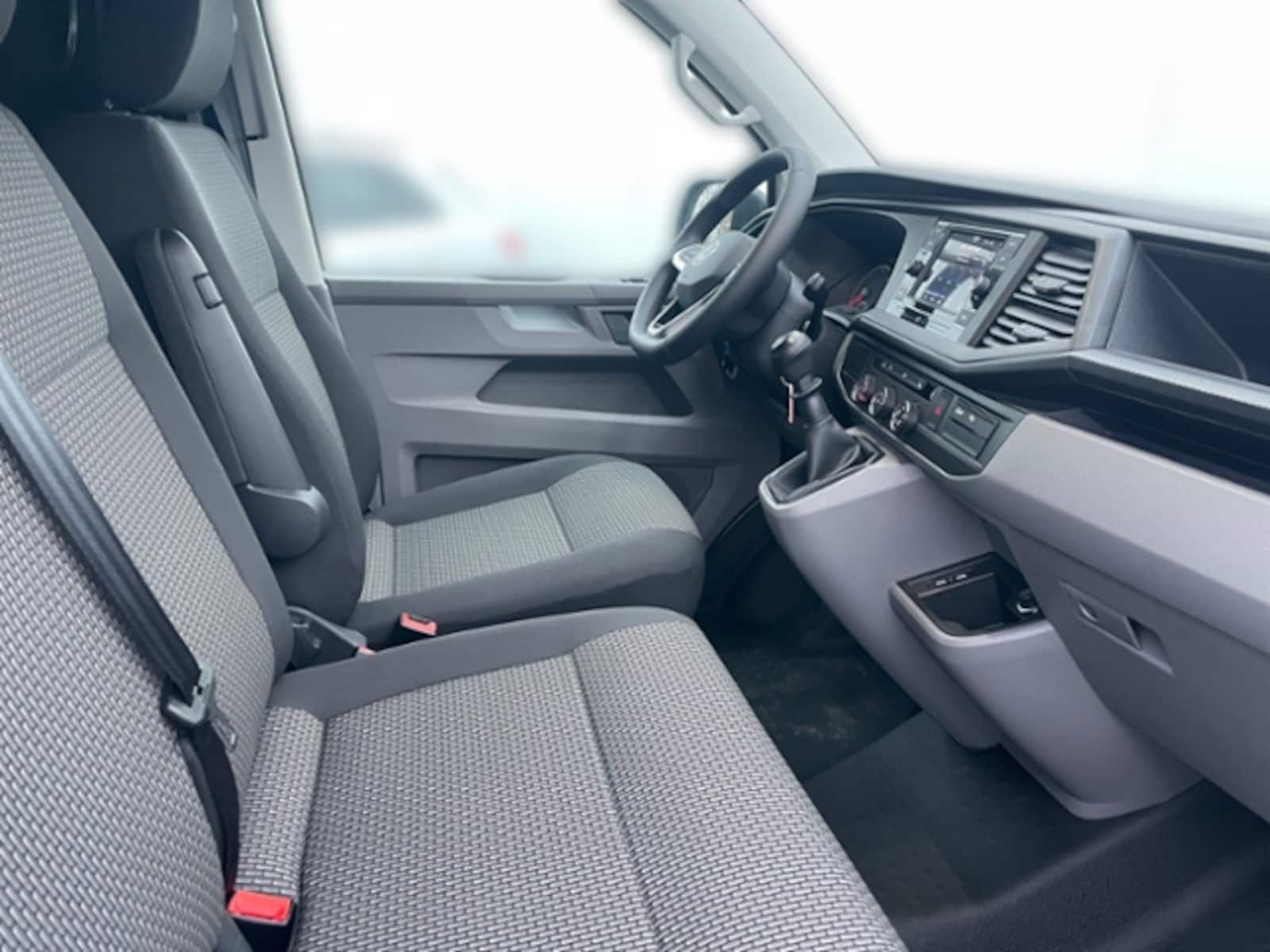 Volkswagen T6.1 Transporter Kasten langer Radstand – Bild 9