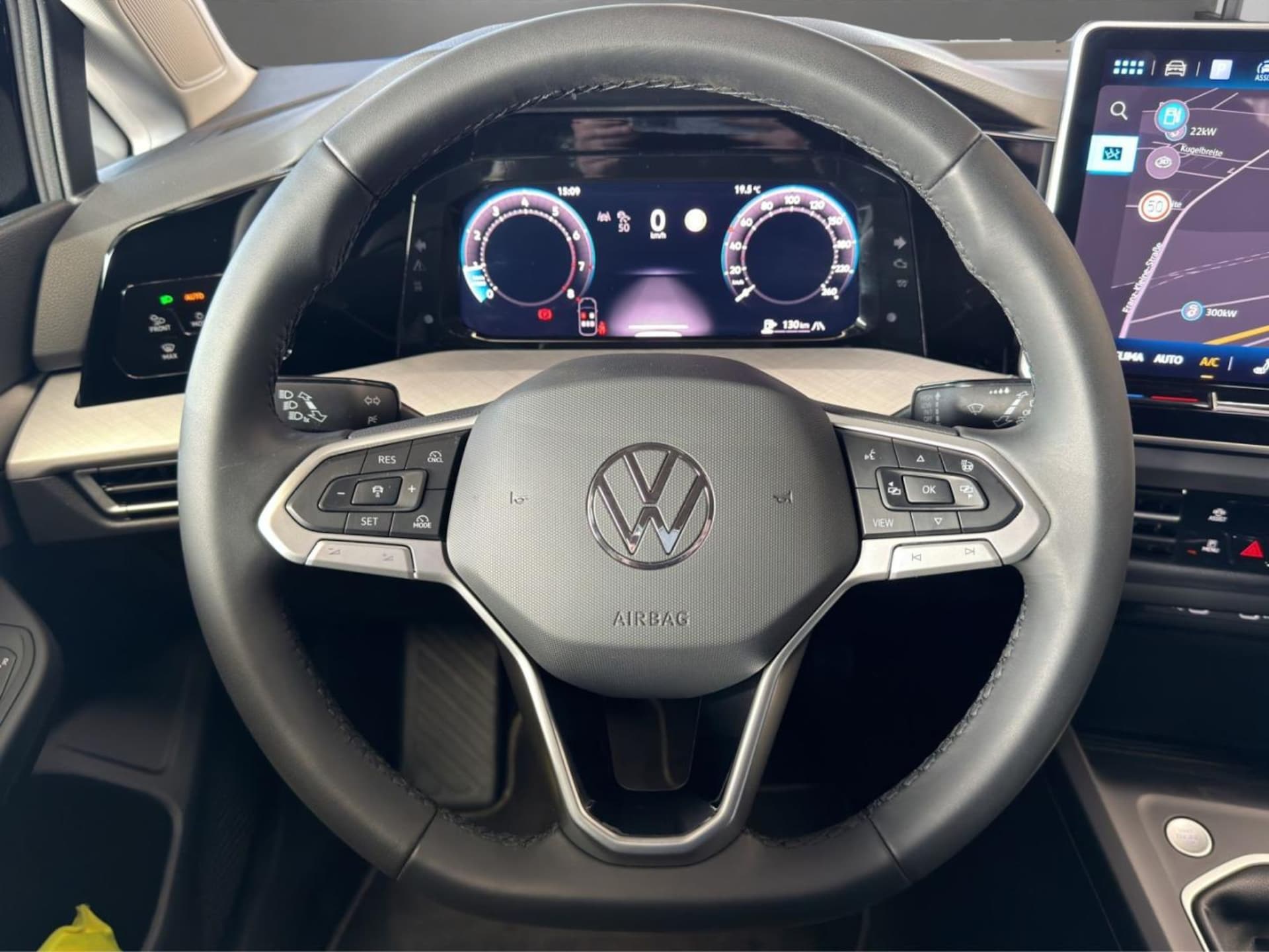 Volkswagen Golf Life