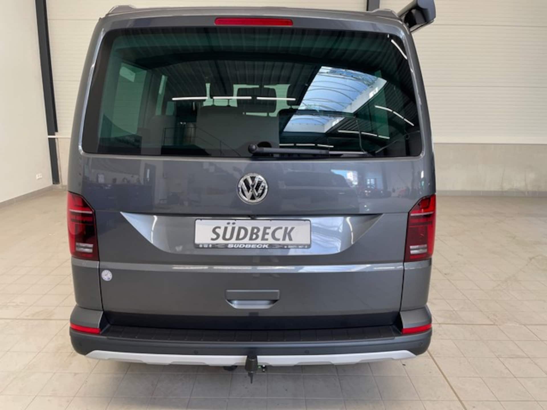 Volkswagen T6.1 California Beach